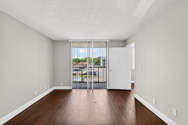 728 Executive Center Drive 29, West Palm Beach, FL 33401 — photo 21 of 49