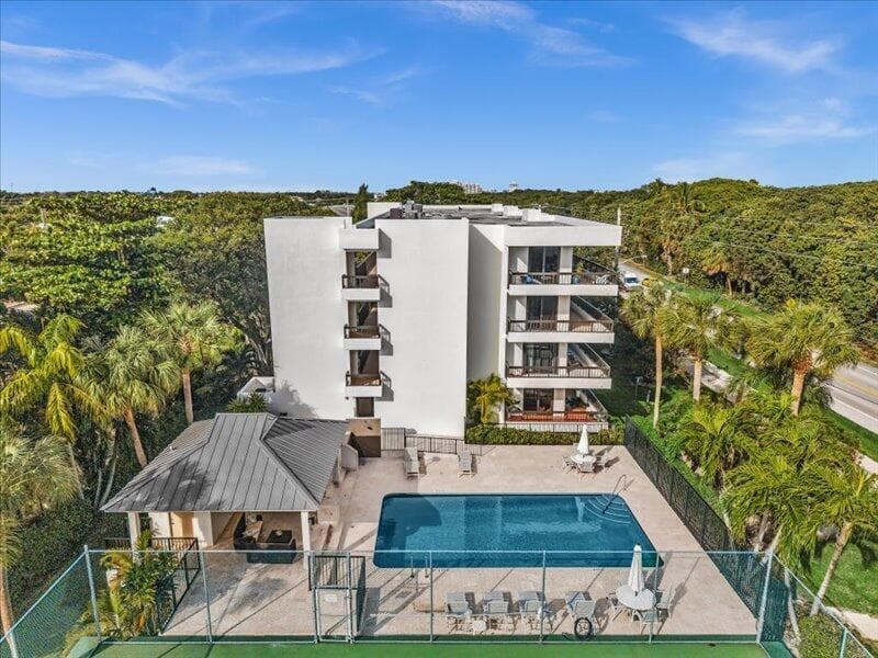 277 N Ocean Boulevard 304, Boca Raton, FL 33432 — photo 4 of 40