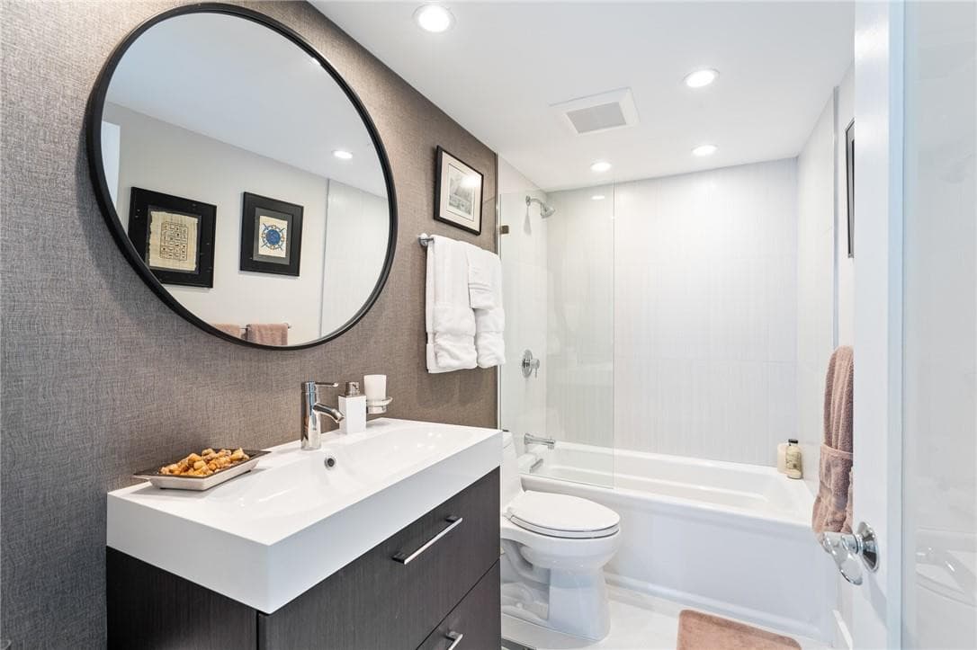 3233 NE 34th Street 1504, Fort Lauderdale, FL 33308 — photo 9 of 27