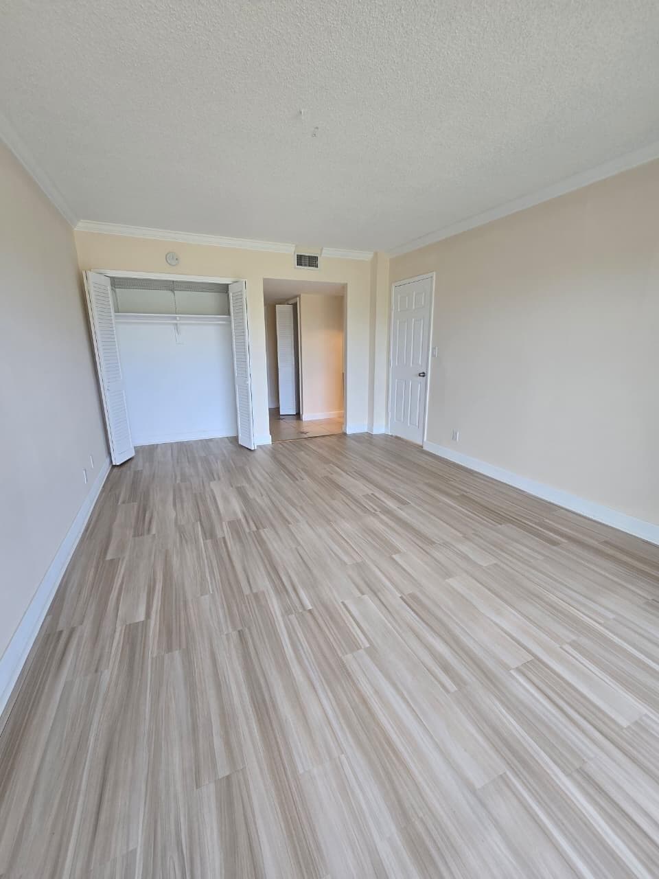 2900 N Palm Aire Drive N 405, Pompano Beach, FL 33069 — photo 8 of 12