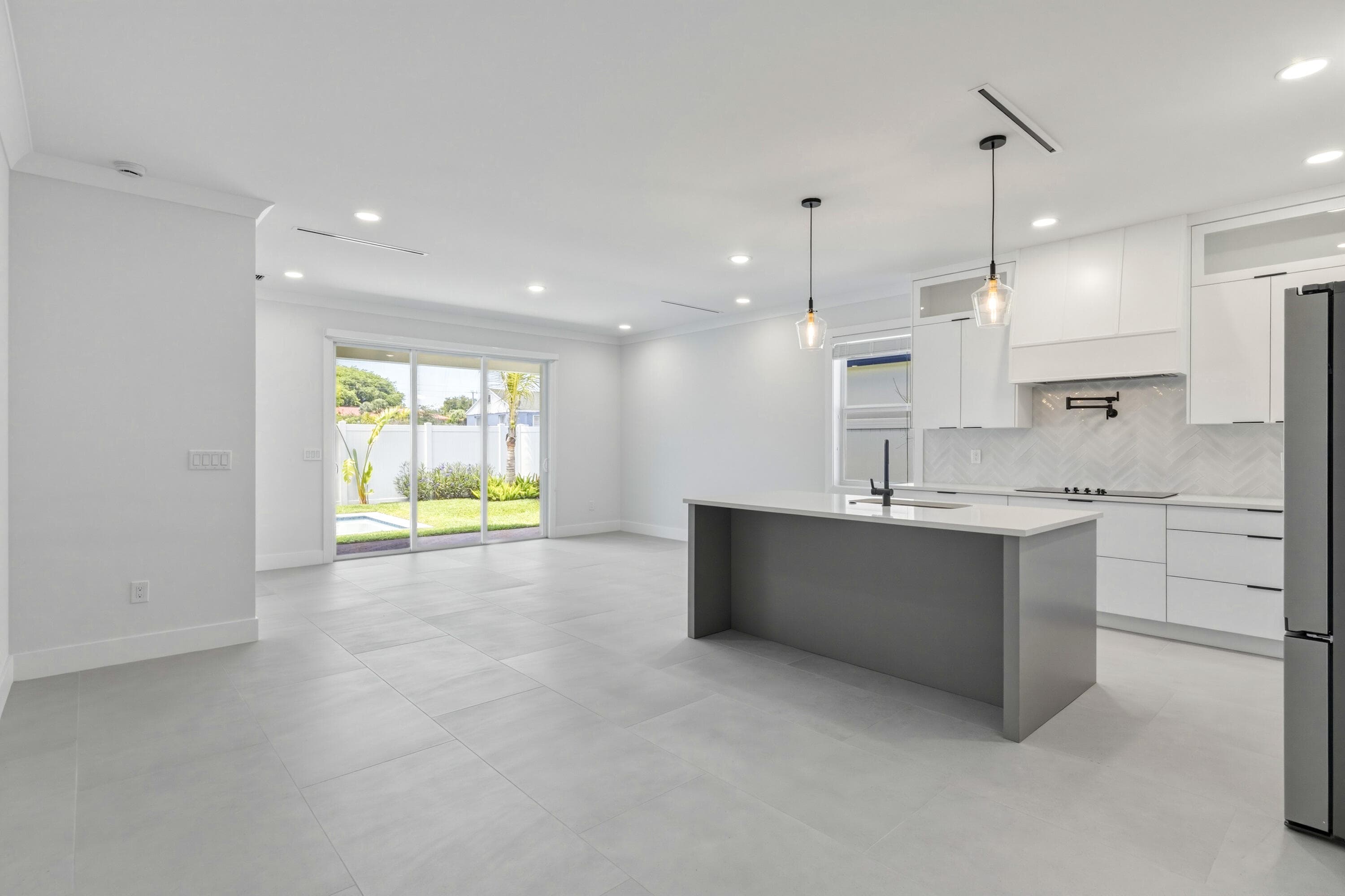 1022 Miami Boulevard, Delray Beach, FL 33483 — photo 10 of 94