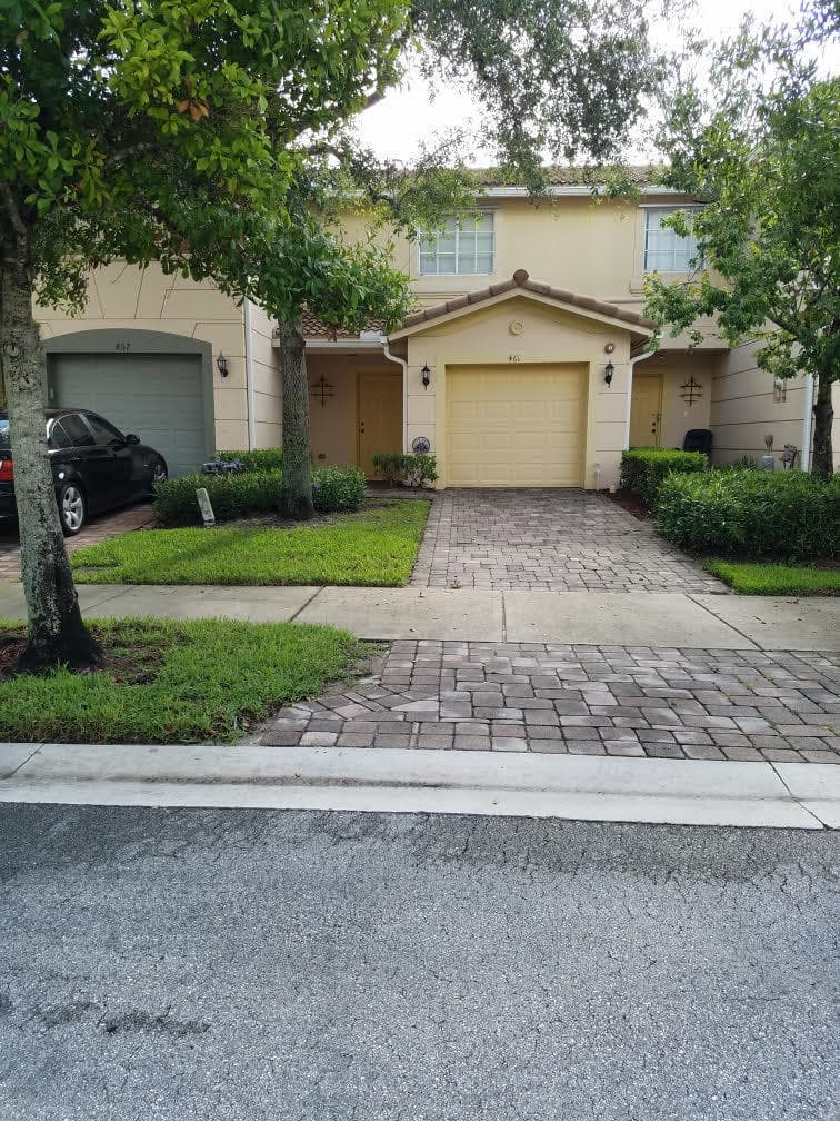 461 SE Bloxham Way, Stuart, FL 34997 — photo 1 of 17