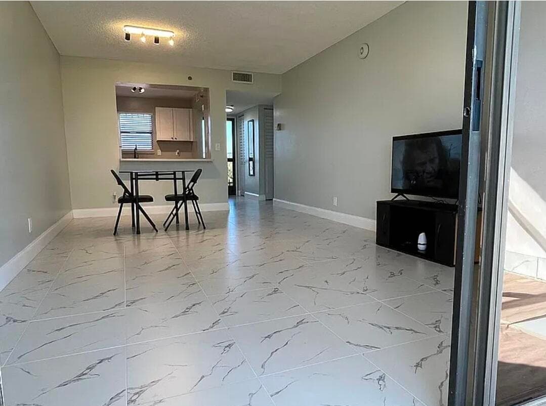 4640 W Lucerne Lakes Blvd Boulevard 505, Lake Worth, FL 33467 — photo 5 of 16