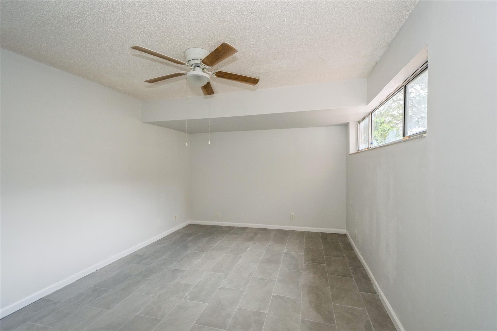 8208 NW 8th Place NW, Plantation, FL 33324 — photo 12 of 34