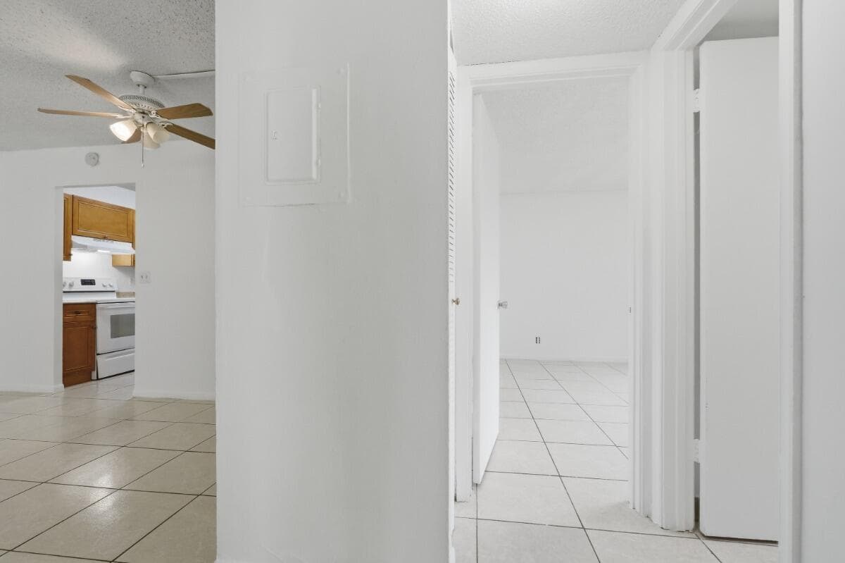 10148 Twin Lakes Drive 12-c, Coral Springs, FL 33071 — photo 4 of 10