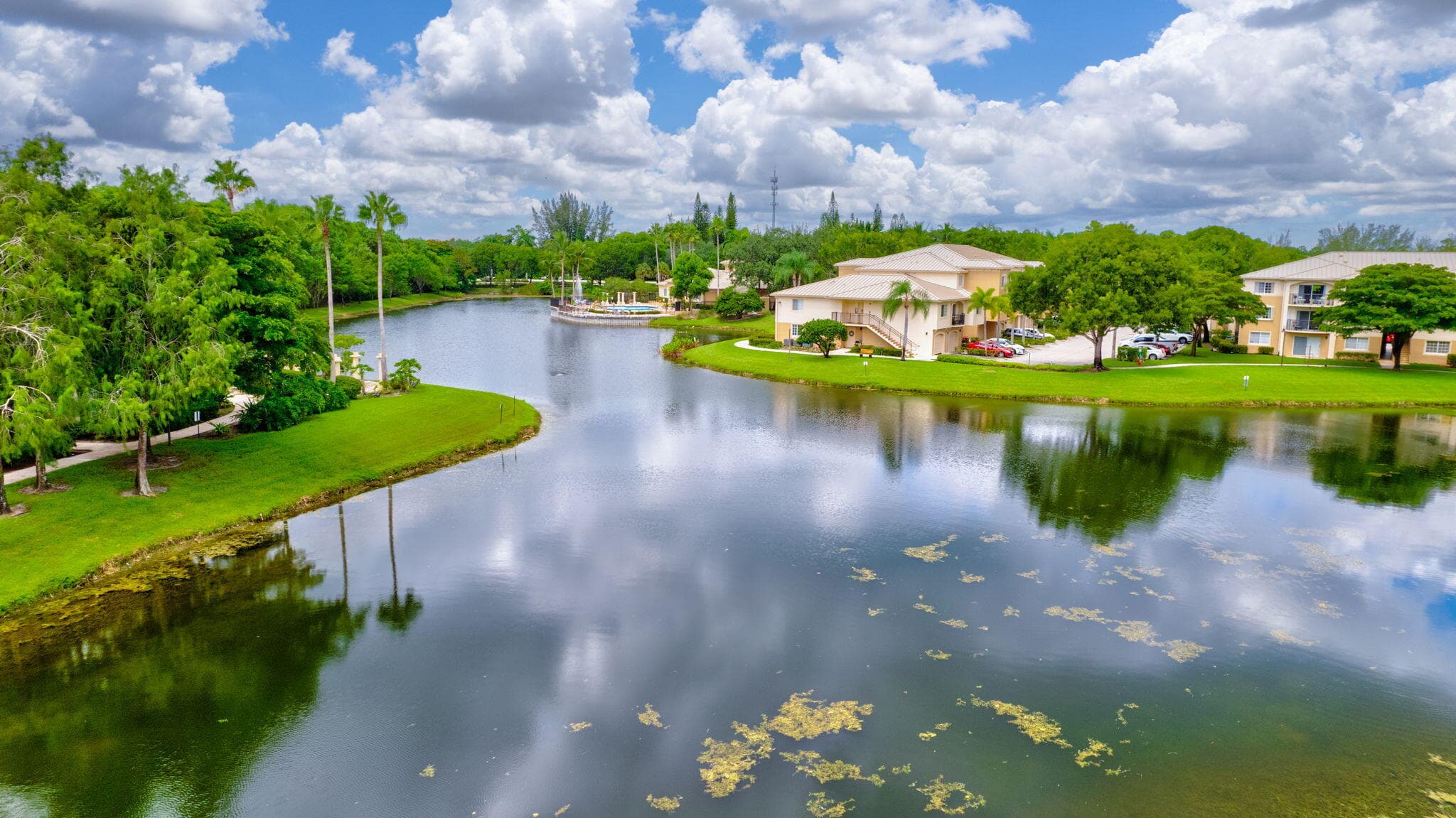 600 N Crestwood Ct Court N 609, Royal Palm Beach, FL 33411 — photo