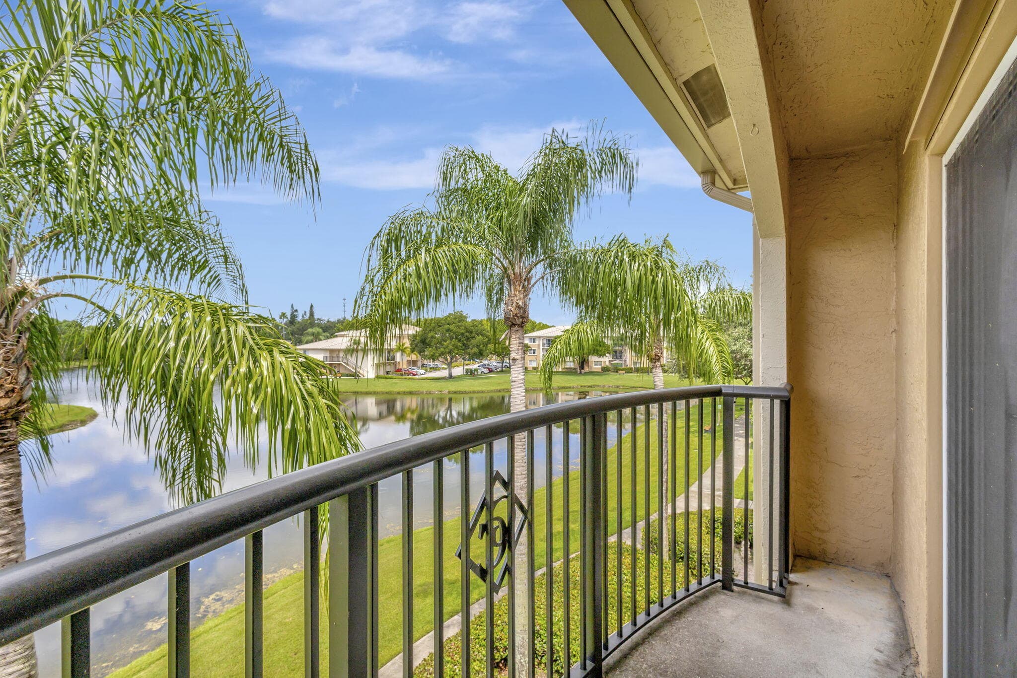600 N Crestwood Ct Court N 609, Royal Palm Beach, FL 33411 — photo 27 of 44