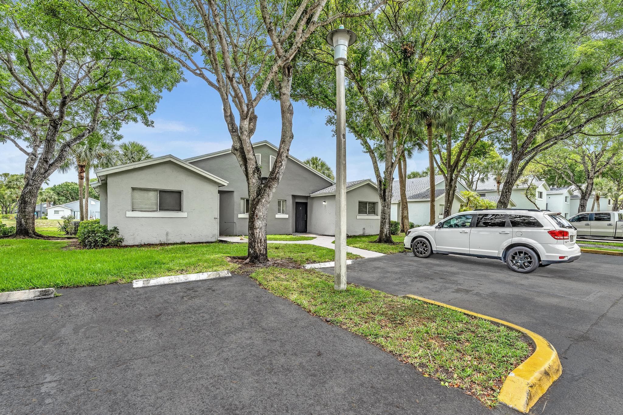 1020 Lake Victoria Drive B, West Palm Beach, FL 33411 — photo 5 of 53