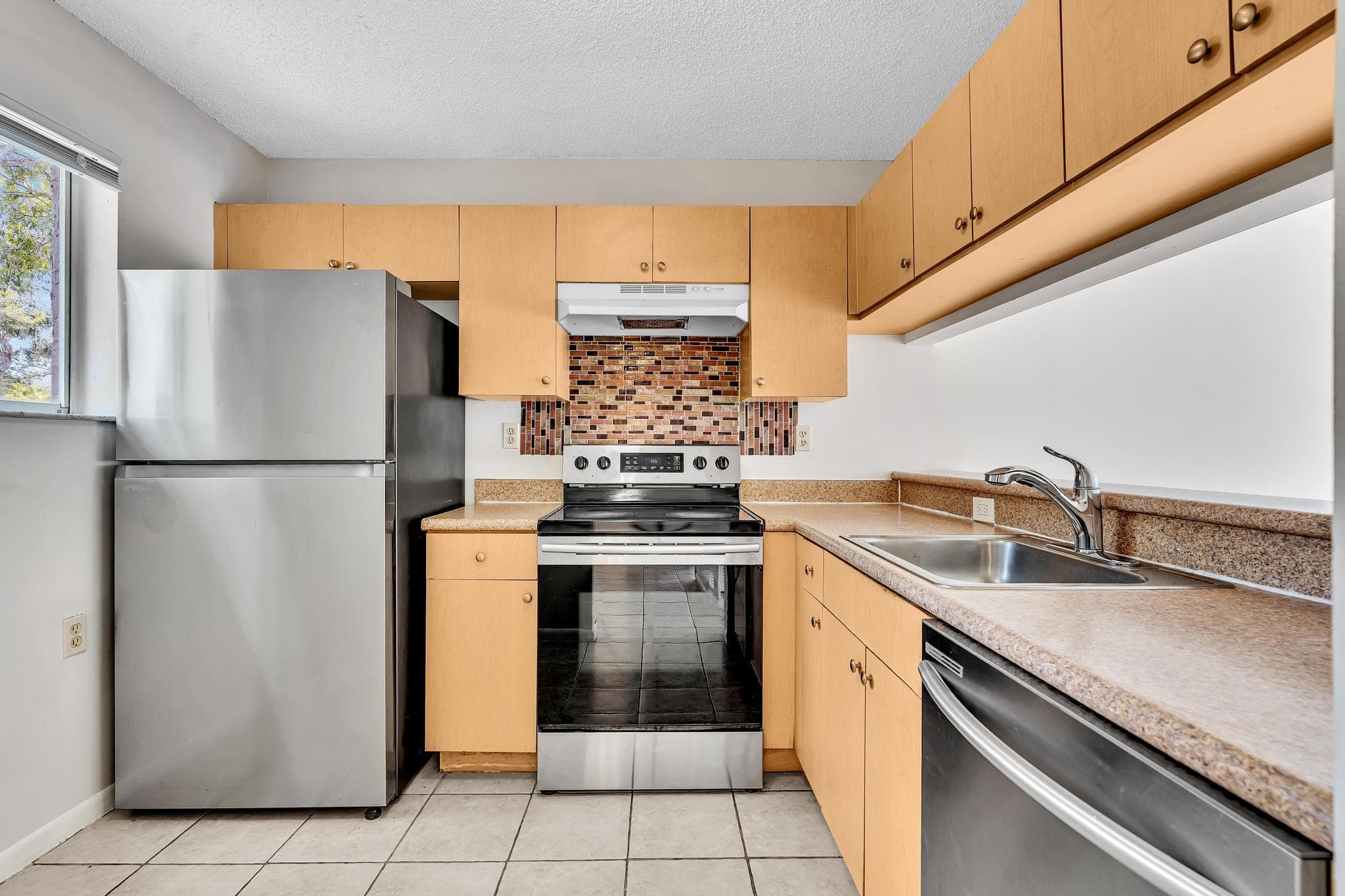 1020 Lake Victoria Drive B, West Palm Beach, FL 33411 — photo 9 of 53