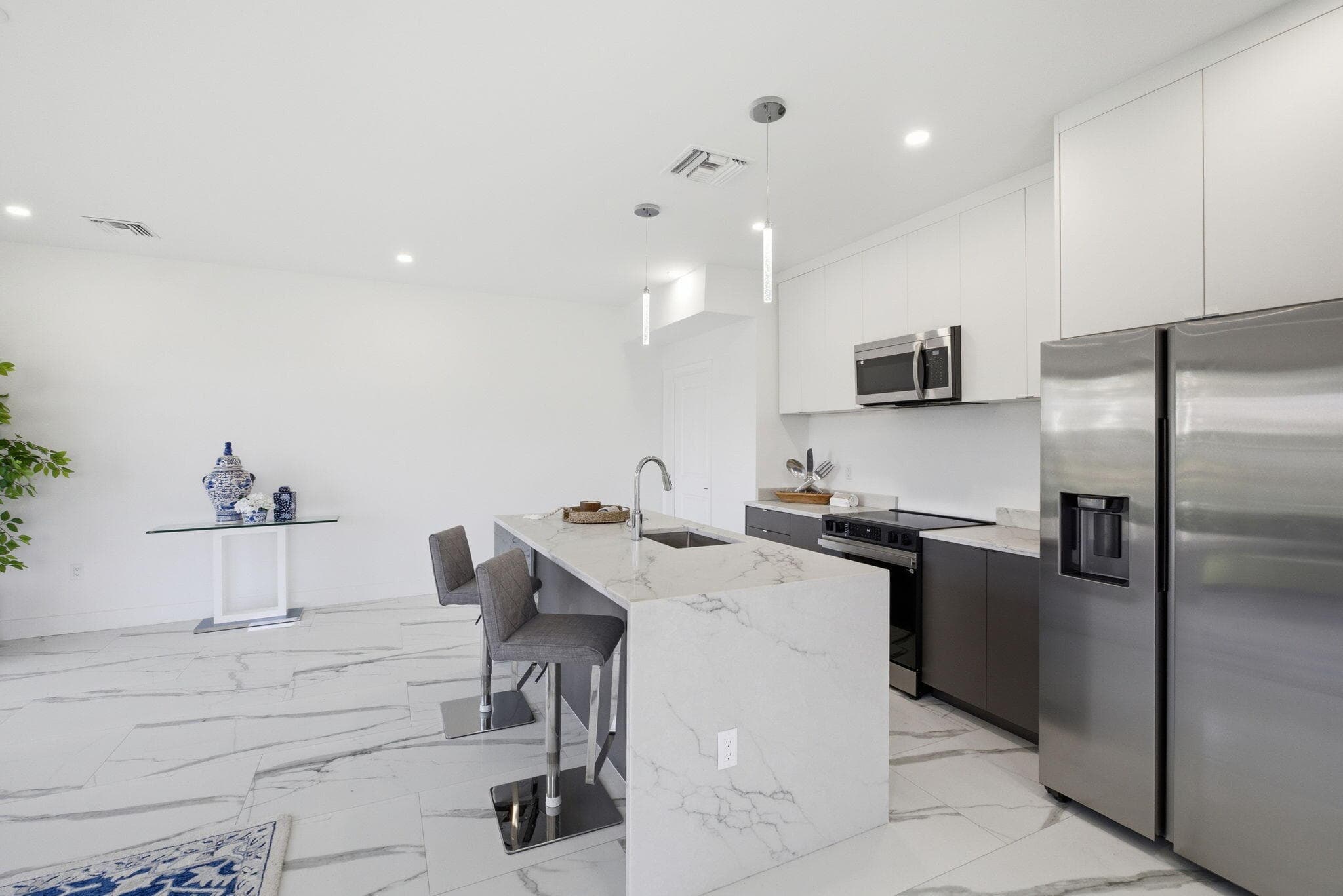 1548 NW 1st Avenue, Pompano Beach, FL 33060 — photo 10 of 34
