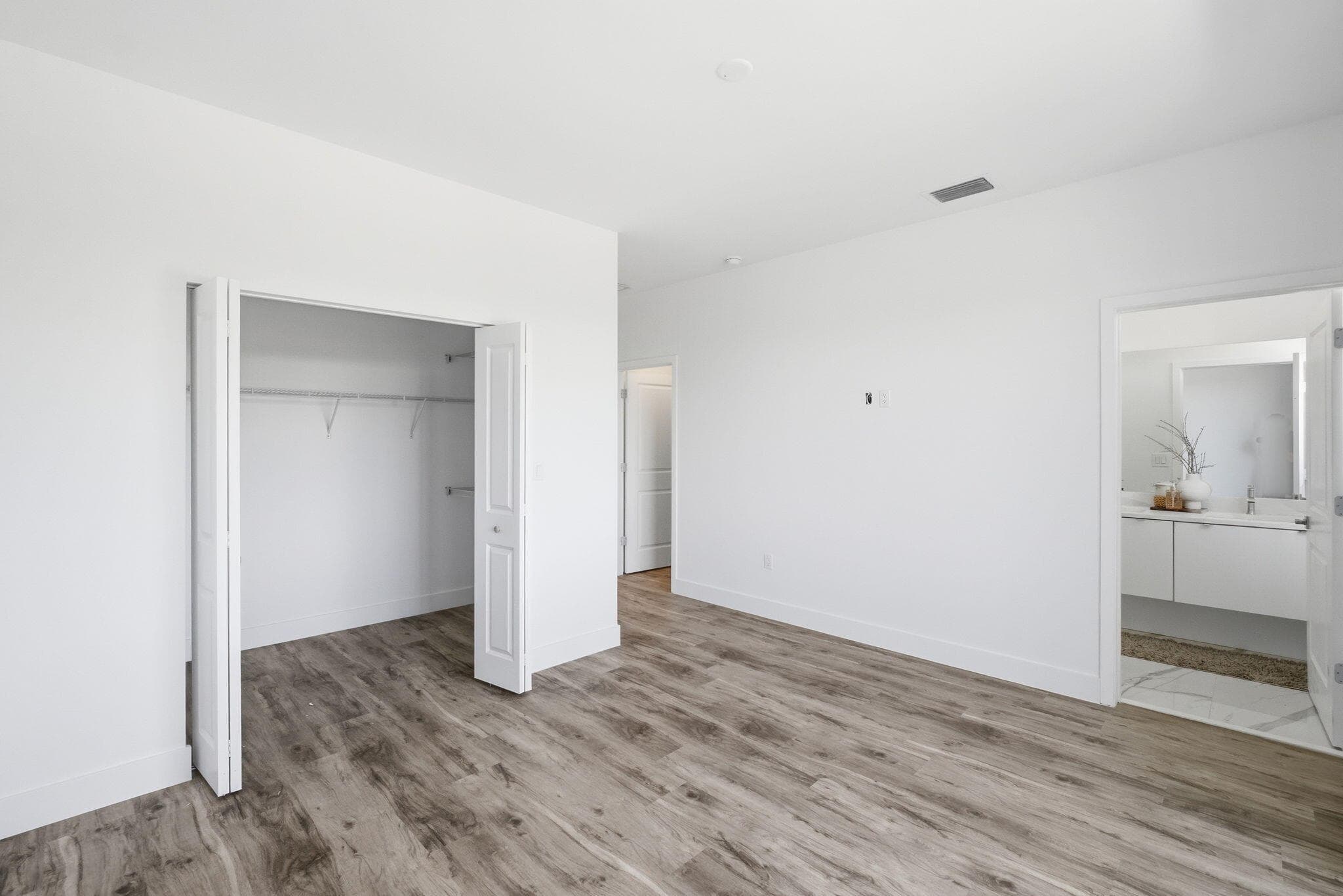 1548 NW 1st Avenue, Pompano Beach, FL 33060 — photo 17 of 34