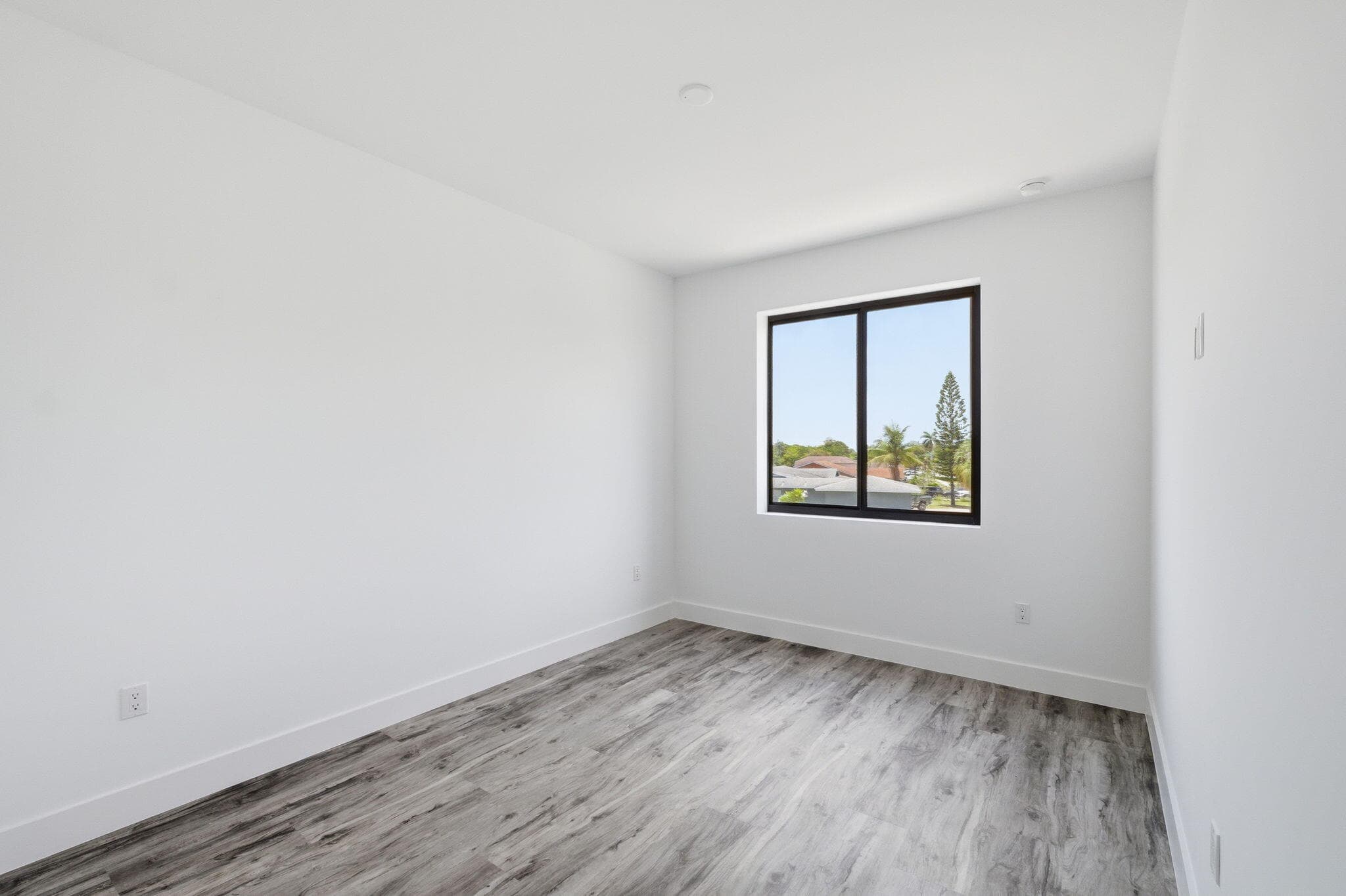 1548 NW 1st Avenue, Pompano Beach, FL 33060 — photo 24 of 34