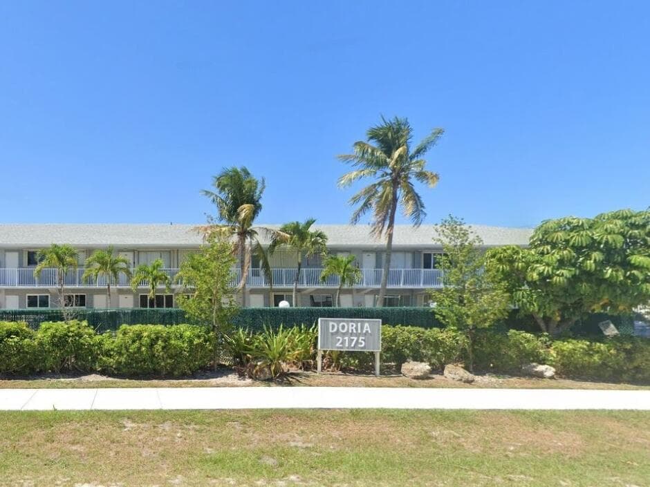 2175 NE 56th Street 209, Fort Lauderdale, FL 33308 — photo 2 of 10