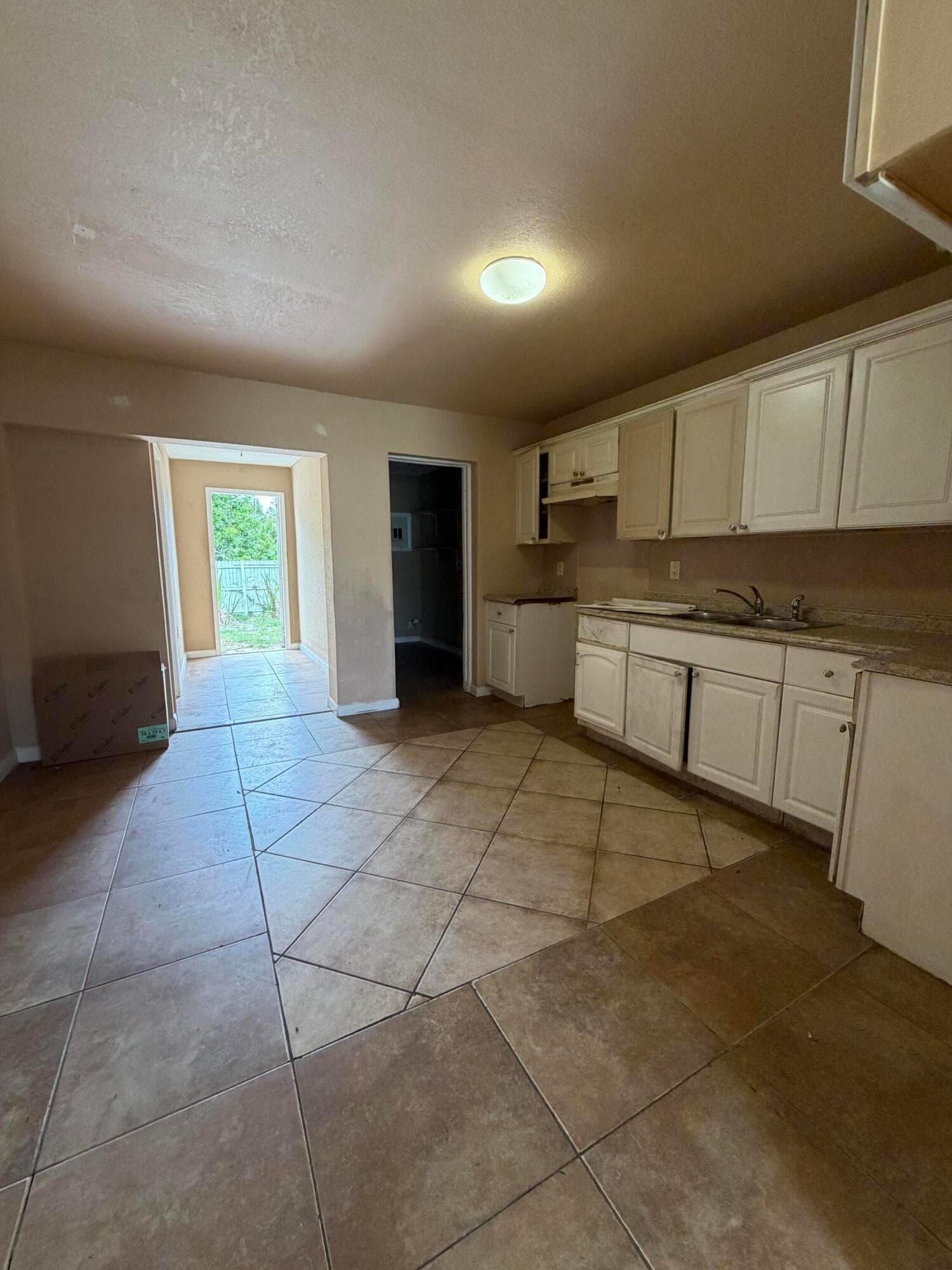 3243 Grove Road, Boynton Beach, FL 33435 — photo 9 of 33