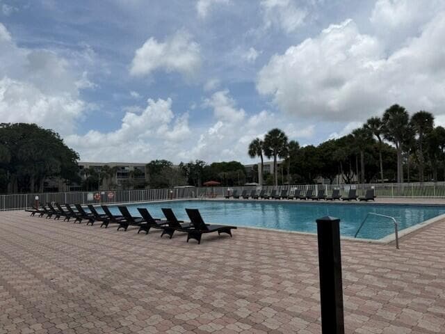 3341 NW 47th Terrace 408, Lauderdale Lakes, FL 33319 — photo 18 of 21
