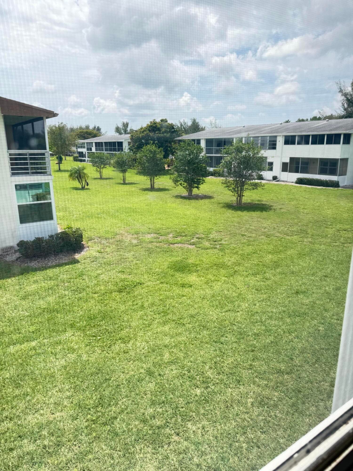 179 Windsor H, West Palm Beach, FL 33417 — photo 1 of 33
