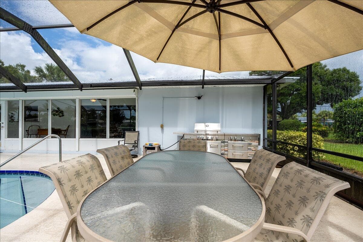 2066 SE 5th Ct Court SE, Vero Beach, FL 32962 — photo 37 of 52