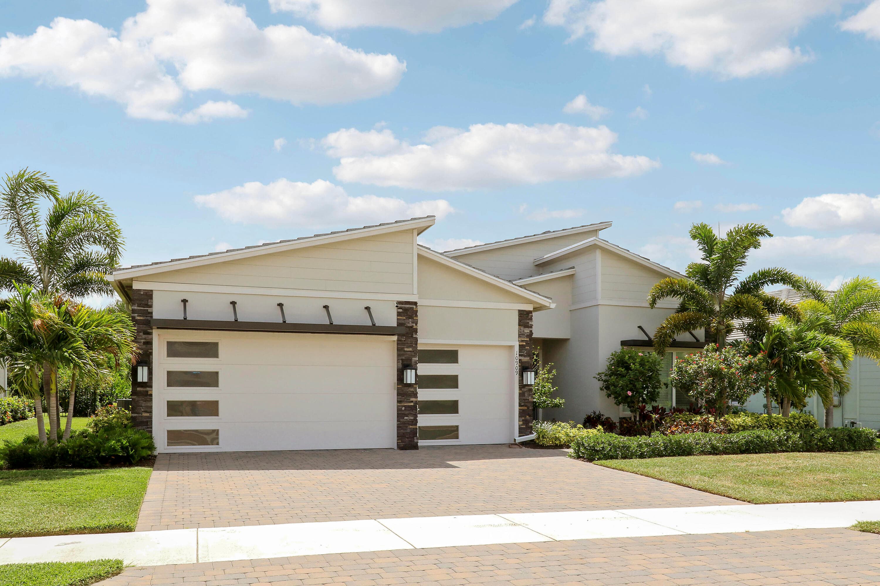 10909 Stellar Circle, Palm Beach Gardens, FL 33412 — photo 1 of 49