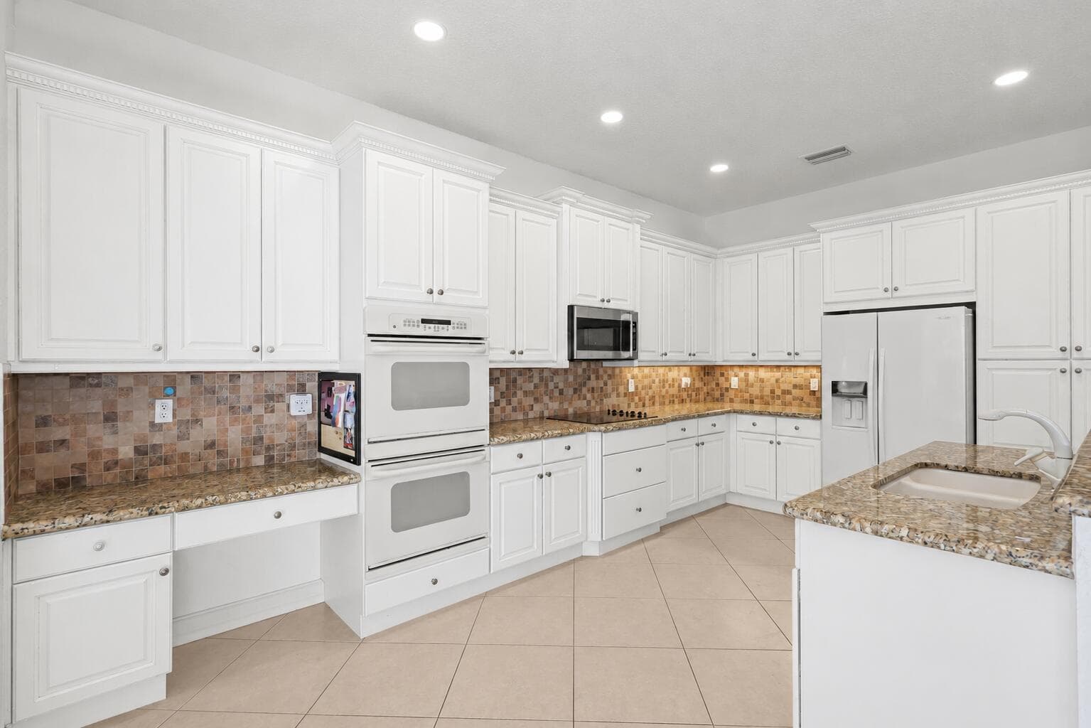 11394 Millpond Greens Drive, Boynton Beach, FL 33473 — photo 2 of 40