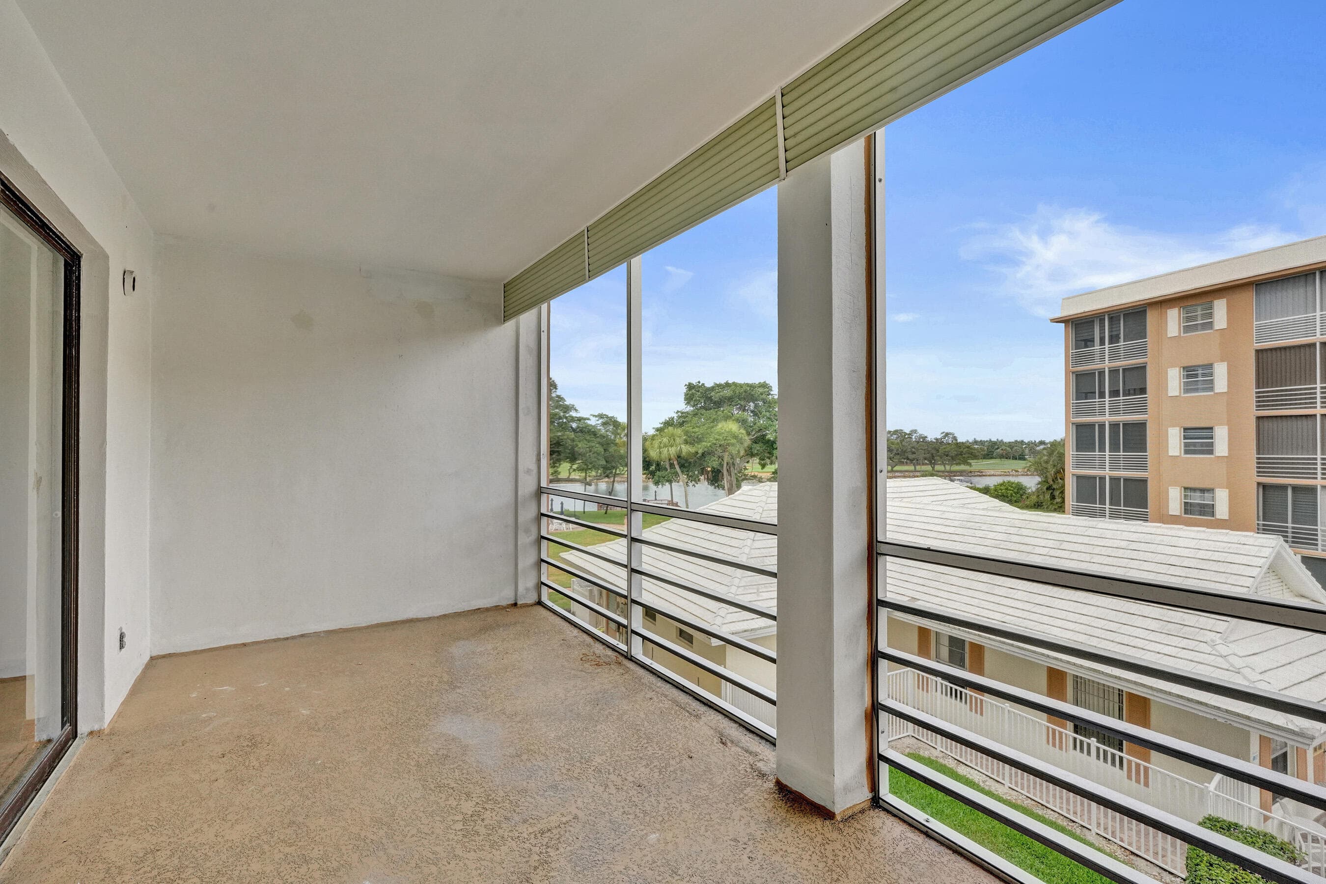 304 Golfview Road 304, North Palm Beach, FL 33408 — photo 10 of 39