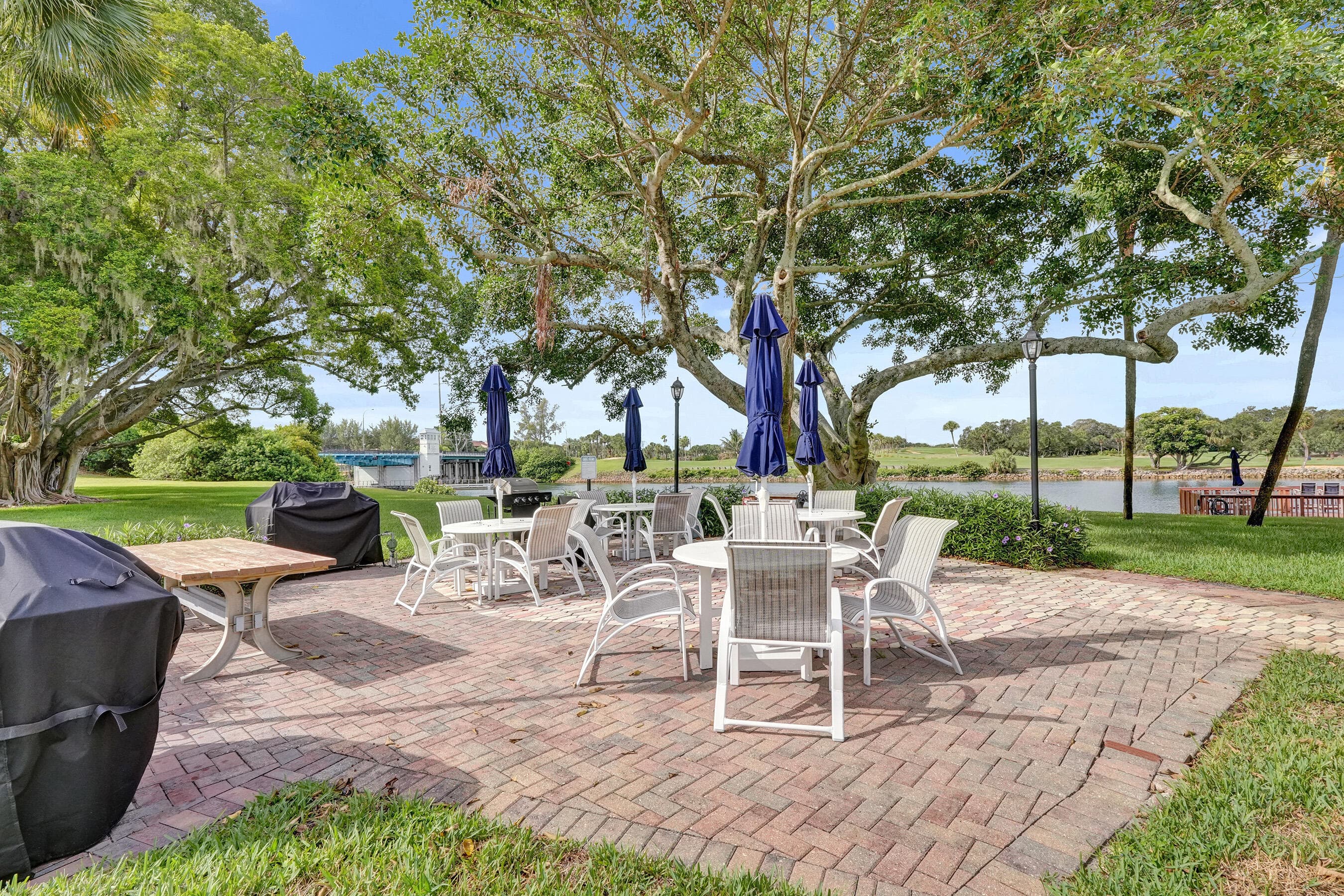 304 Golfview Road 304, North Palm Beach, FL 33408 — photo 33 of 39