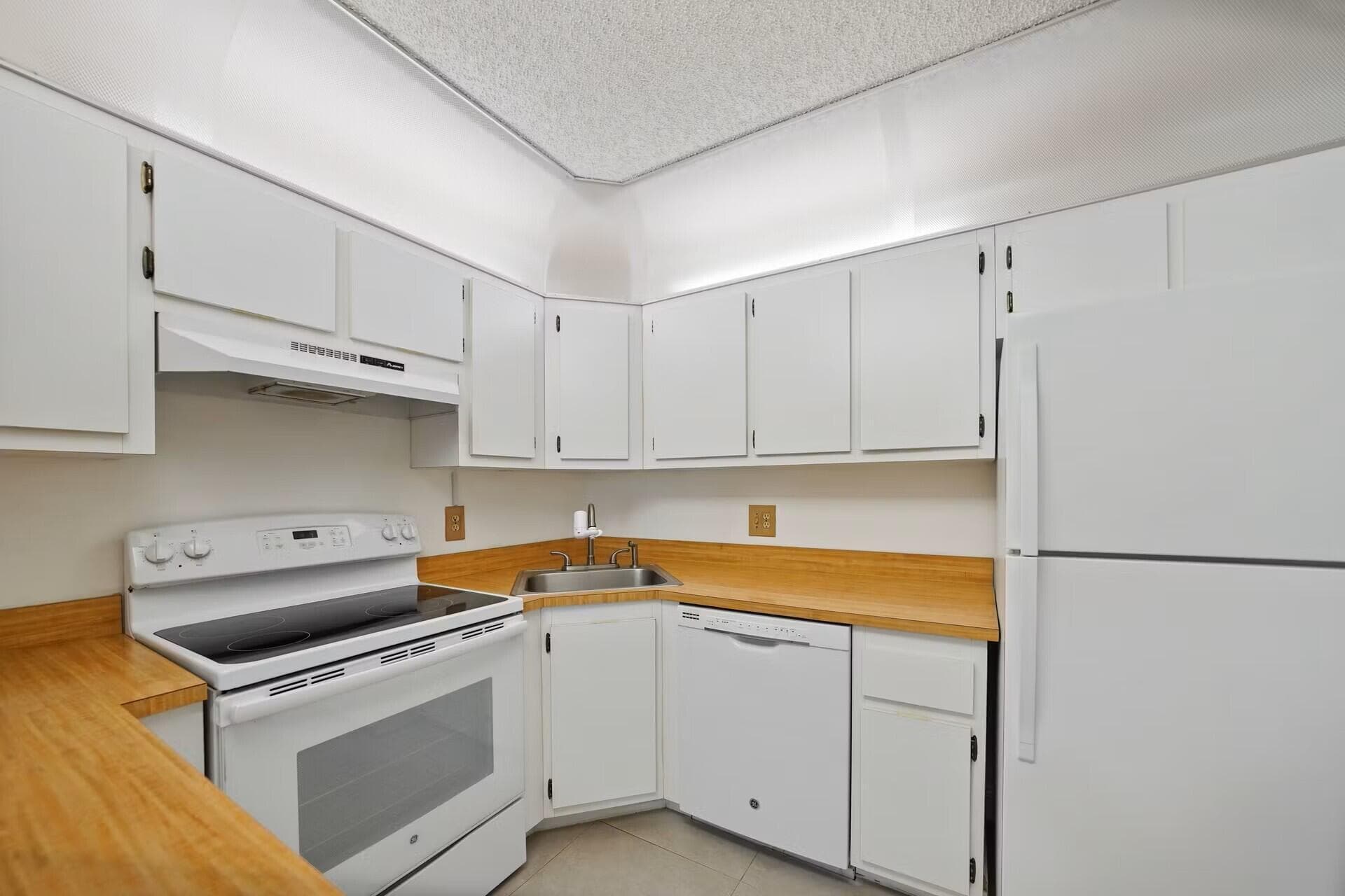 802 Sky Pine Way E2, Greenacres, FL 33415 — photo 7 of 17