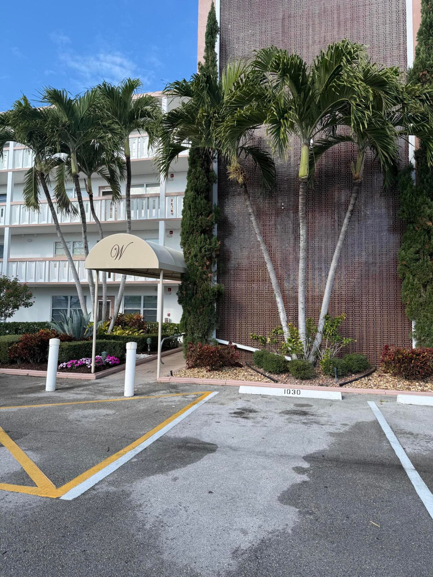 3026 Wolverton B 3026, Boca Raton, FL 33434 — photo 1 of 1