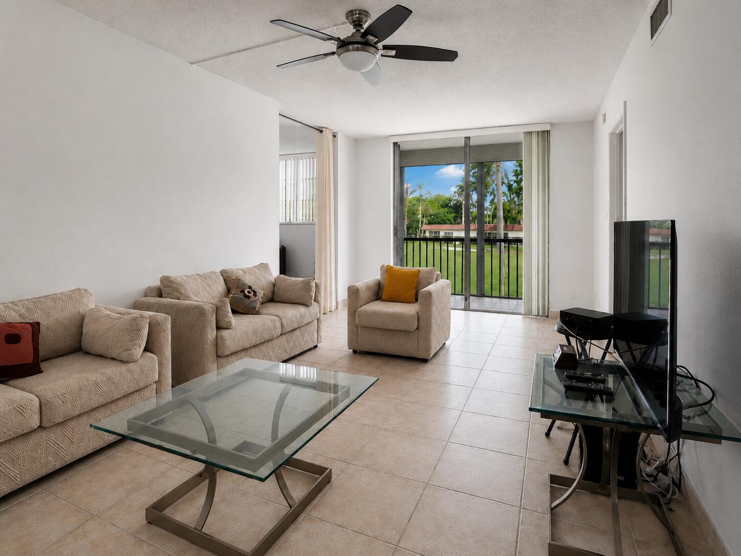 8962 S Hollybrook Boulevard 205, Pembroke Pines, FL 33025 — photo