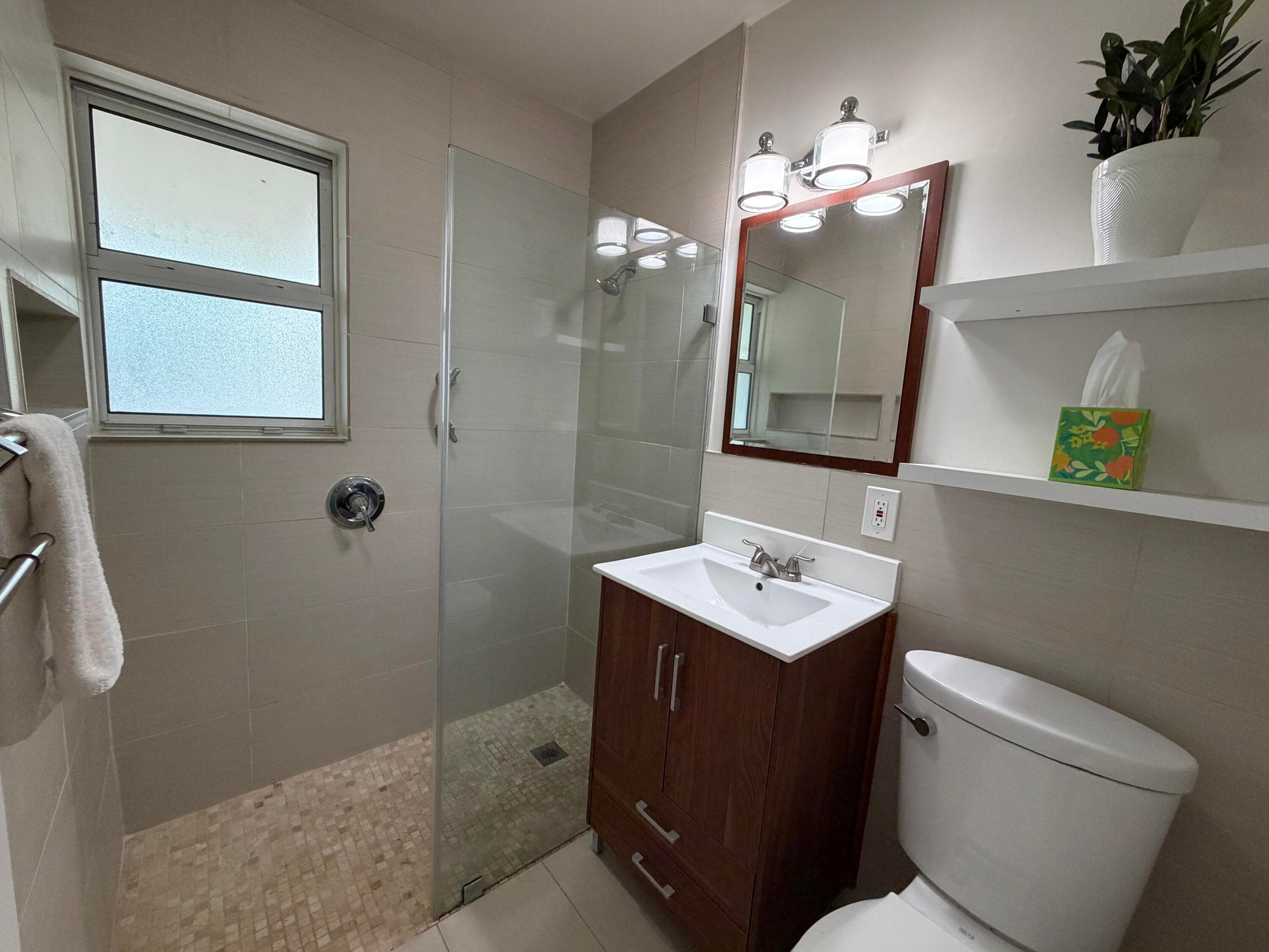 609 SW 6th Avenue, Fort Lauderdale, FL 33315 — photo 8 of 16
