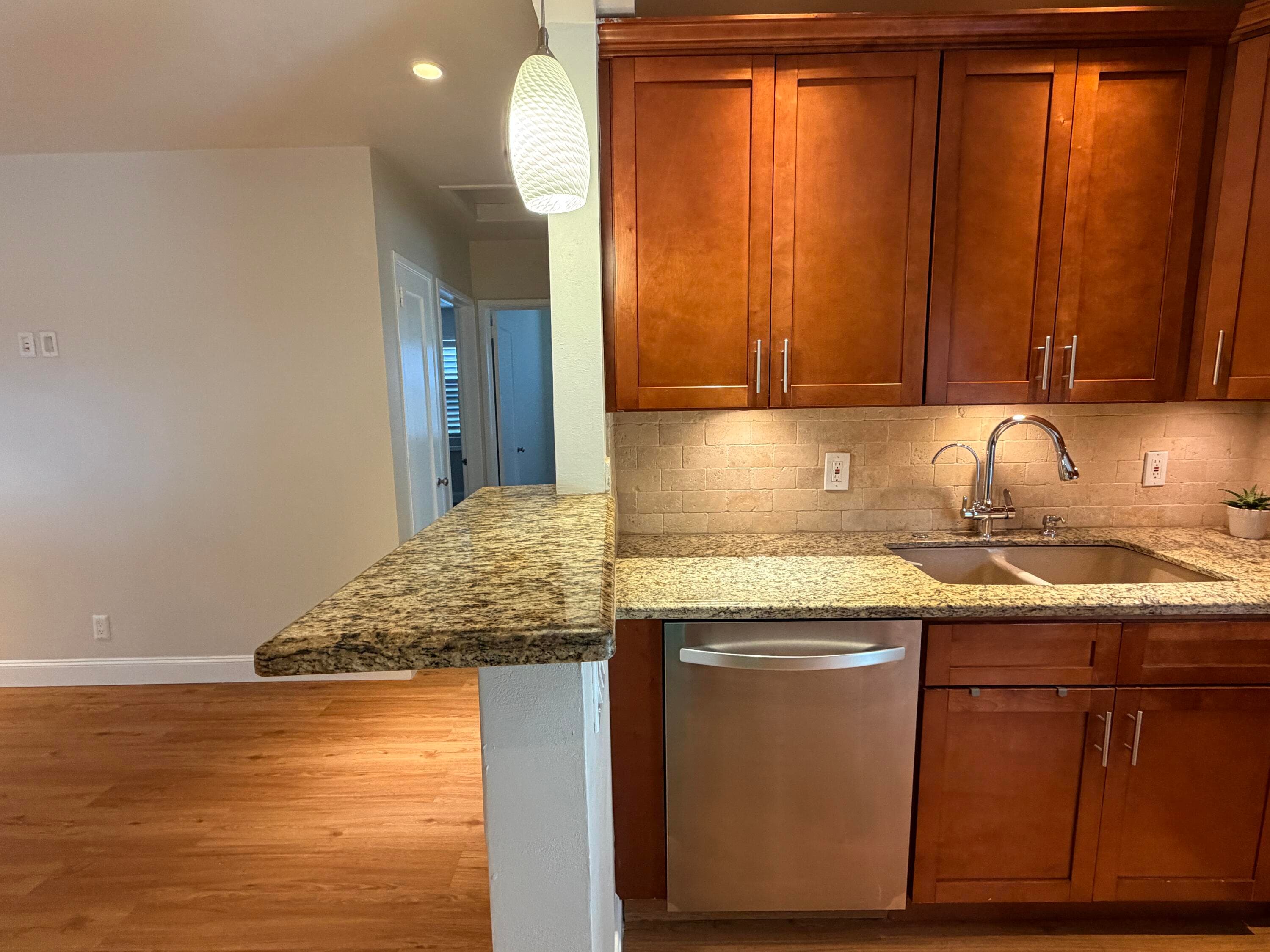 609 SW 6th Avenue, Fort Lauderdale, FL 33315 — photo 4 of 16