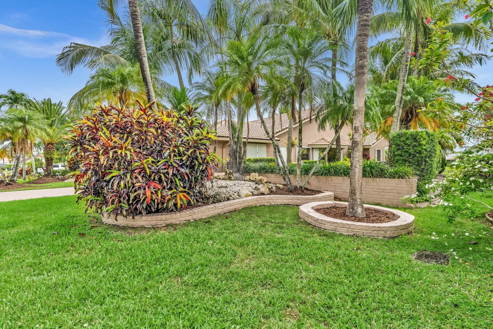 7640 NW 87th Avenue, Tamarac, FL 33321 — photo 5 of 67