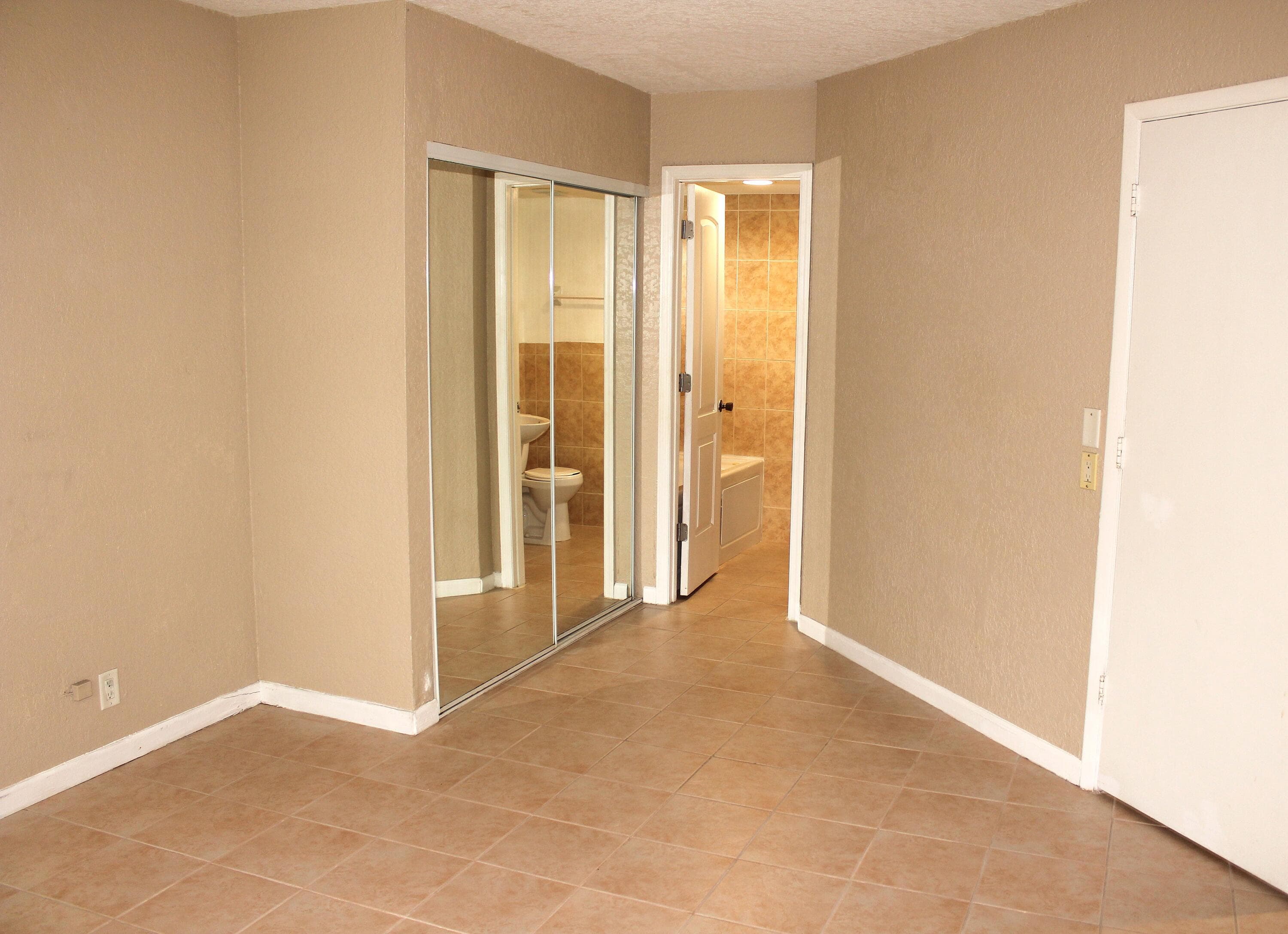 1500 SE Royal Green Circle 102, Port St. Lucie, FL 34952 — photo 10 of 18