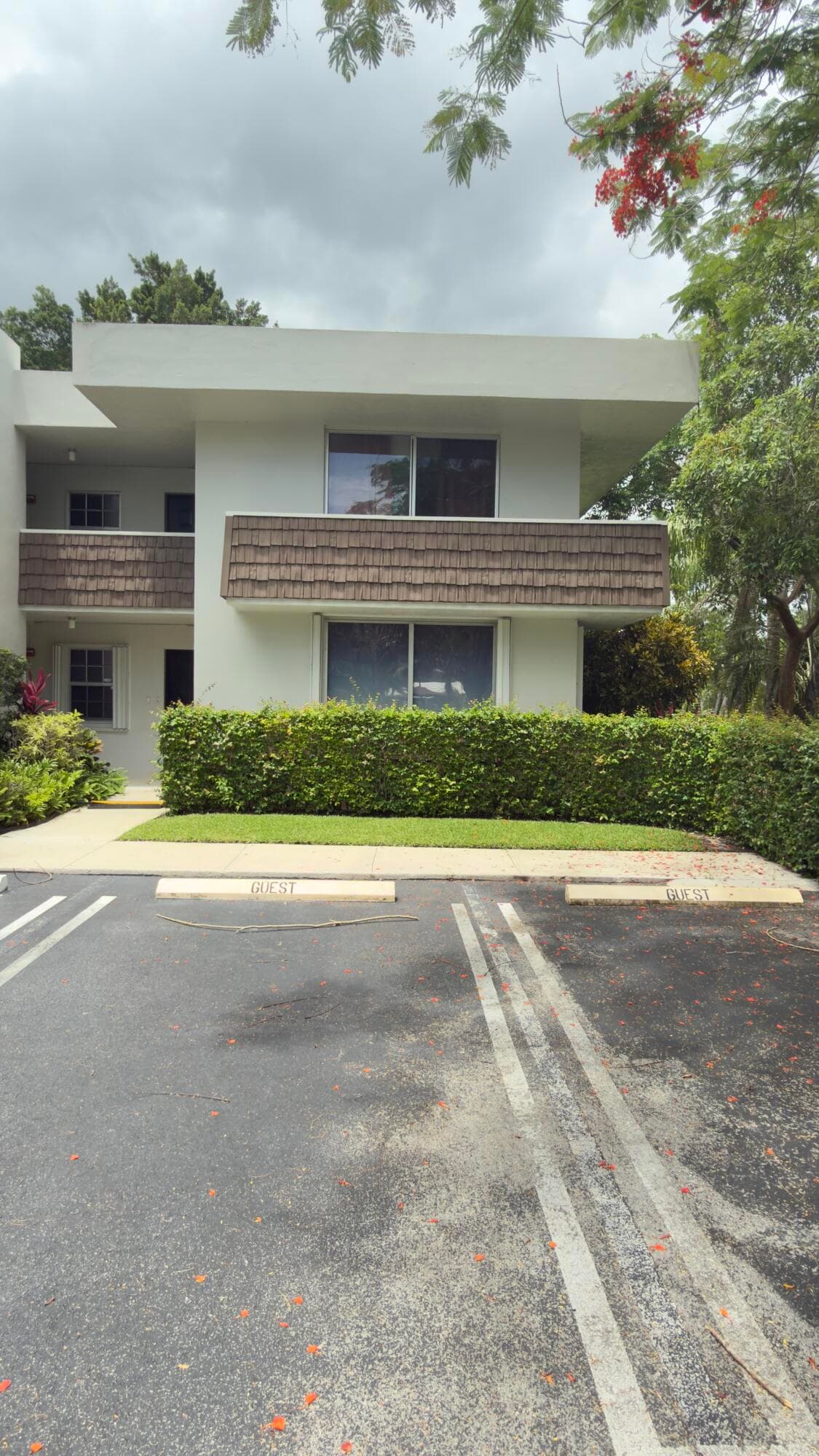 4031 N Cypress Drive 101, Pompano Beach, FL 33069 — photo 2 of 32