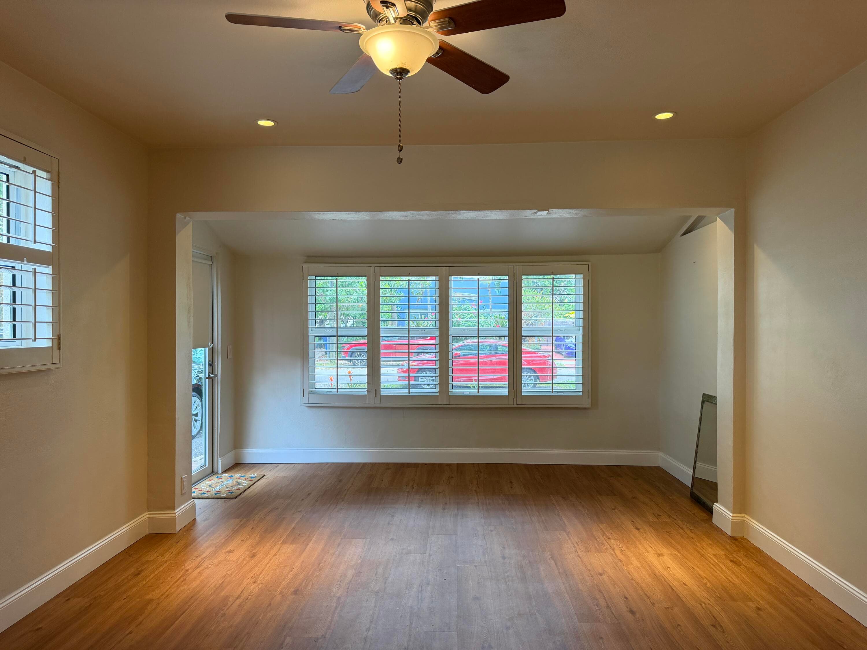 609 SW 6th Avenue, Fort Lauderdale, FL 33315 — photo 5 of 16