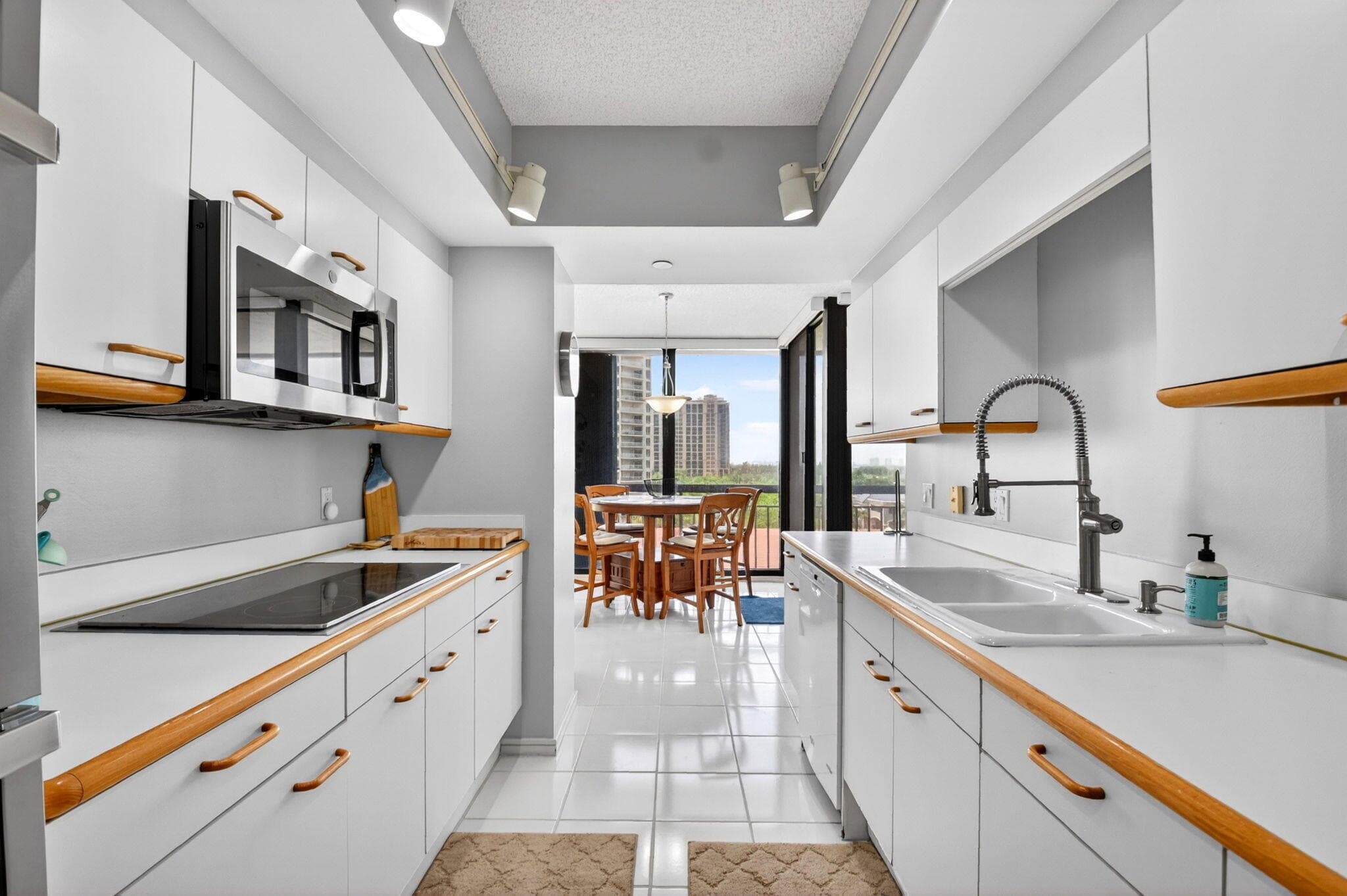 4100 N Ocean Drive 604, Singer Island, FL 33404 — photo 17 of 67