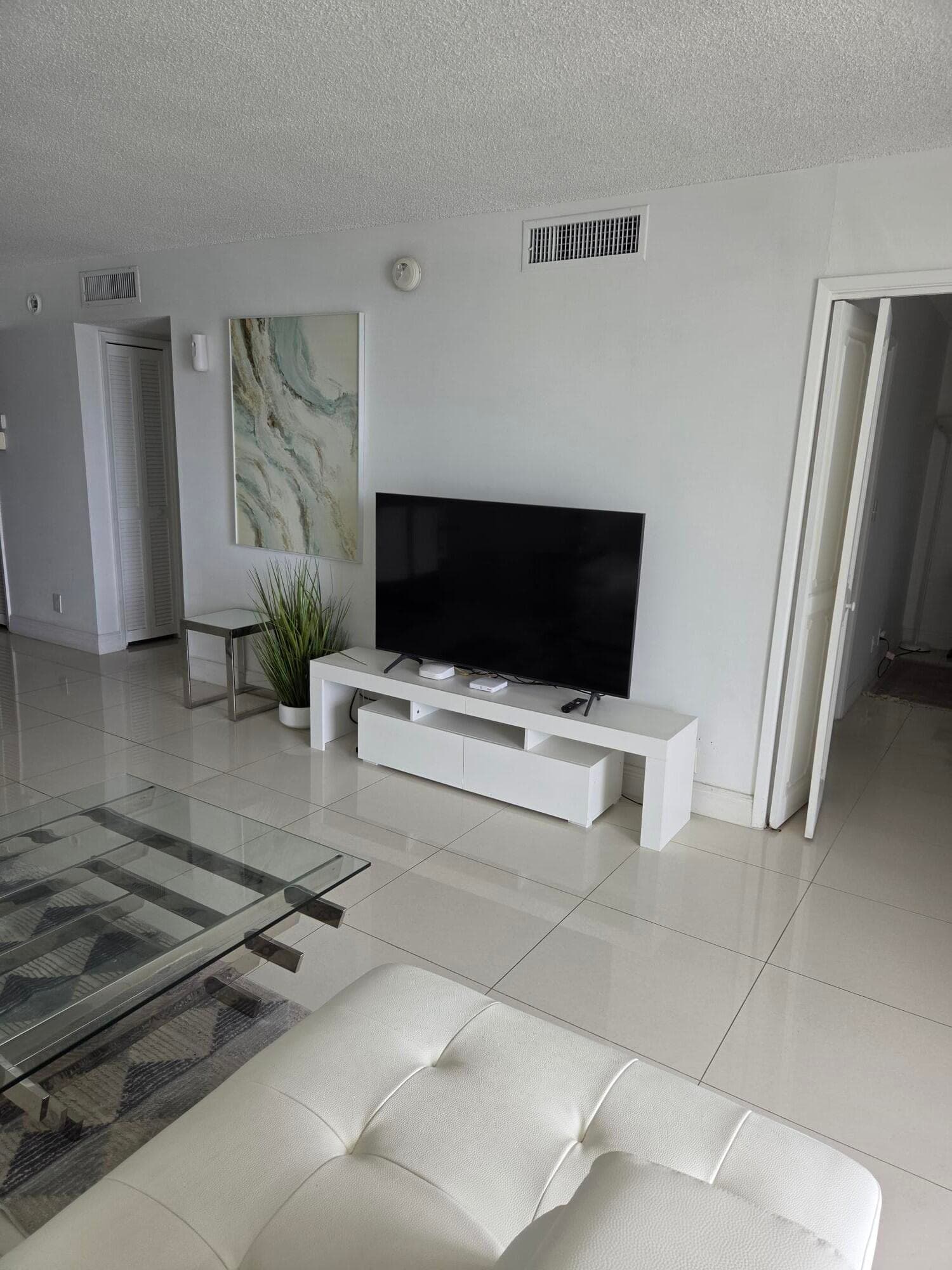 3091 N Course Drive 208, Pompano Beach, FL 33069 — photo 4 of 16
