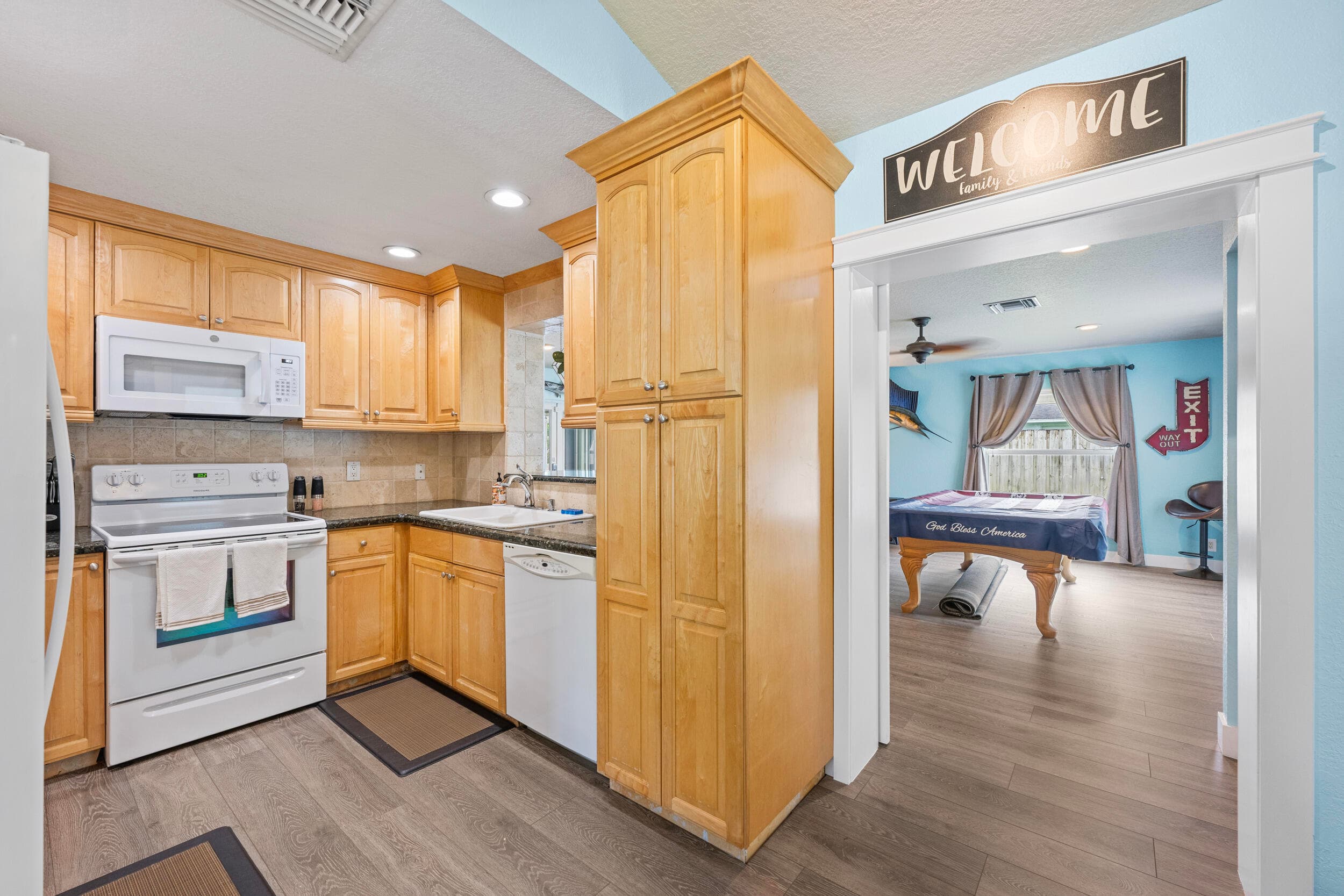 128 Banyan Circle, Jupiter, FL 33458 — photo 5 of 38