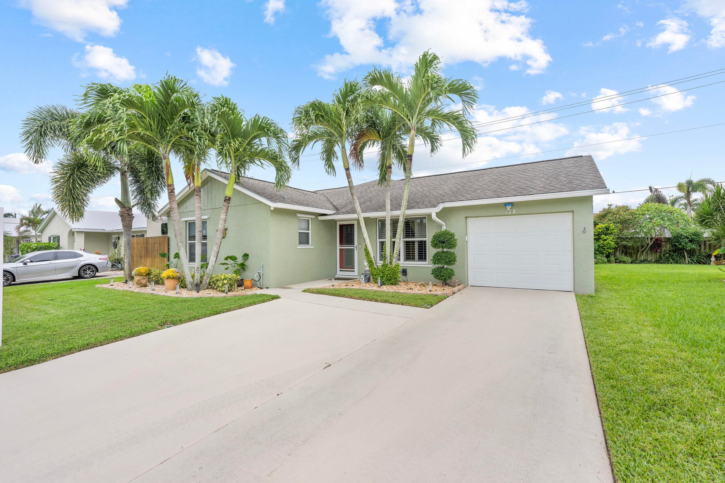 128 Banyan Circle, Jupiter, FL 33458 — photo 35 of 38