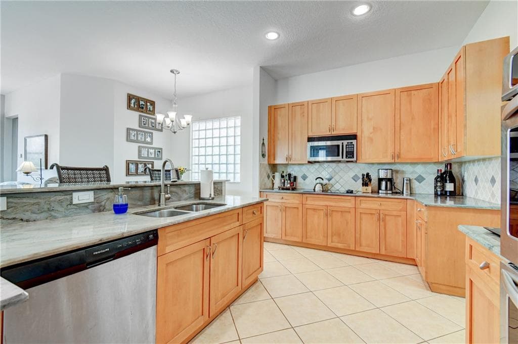 4169 Artesa Drive, Boynton Beach, FL 33436 — photo 11 of 23