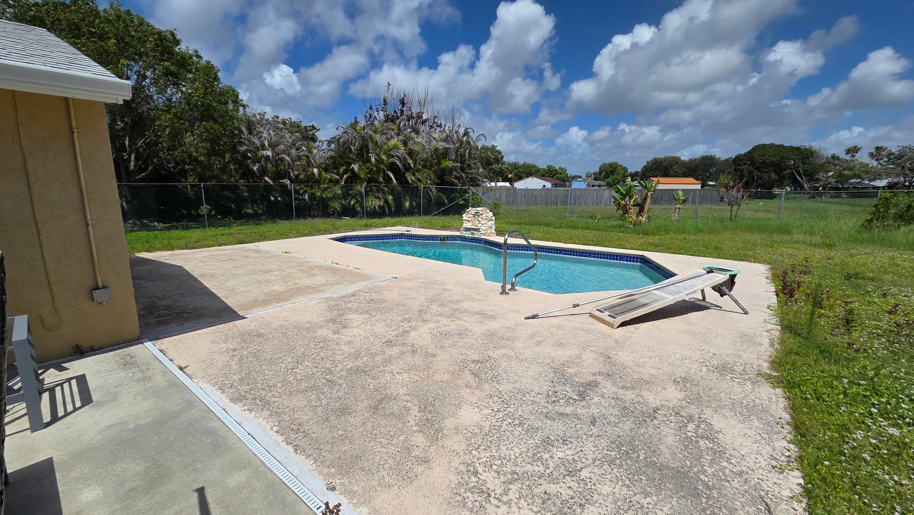 2209 SE East Dunbrooke Circle, Port St. Lucie, FL 34952 — photo 18 of 19