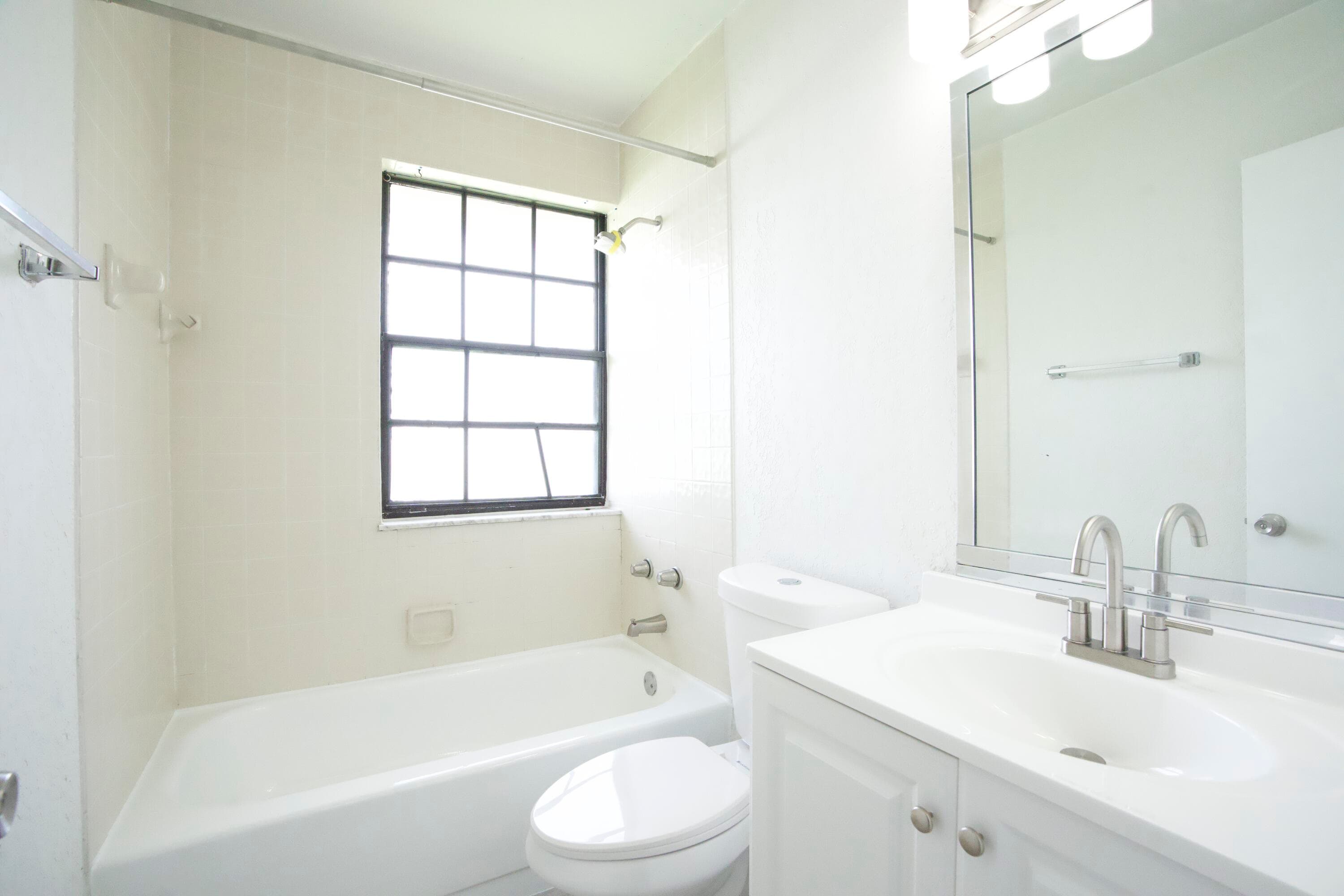 2646 Riverside Drive 2646, Coral Springs, FL 33065 — photo 15 of 18