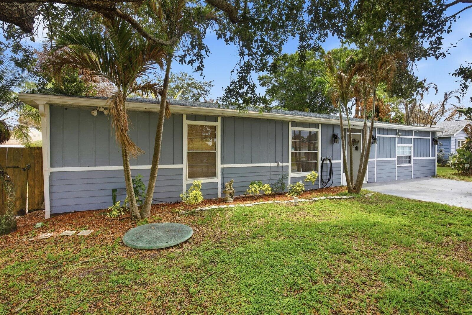 325 NW Dearman Street, Port St. Lucie, FL 34983 — photo 3 of 28