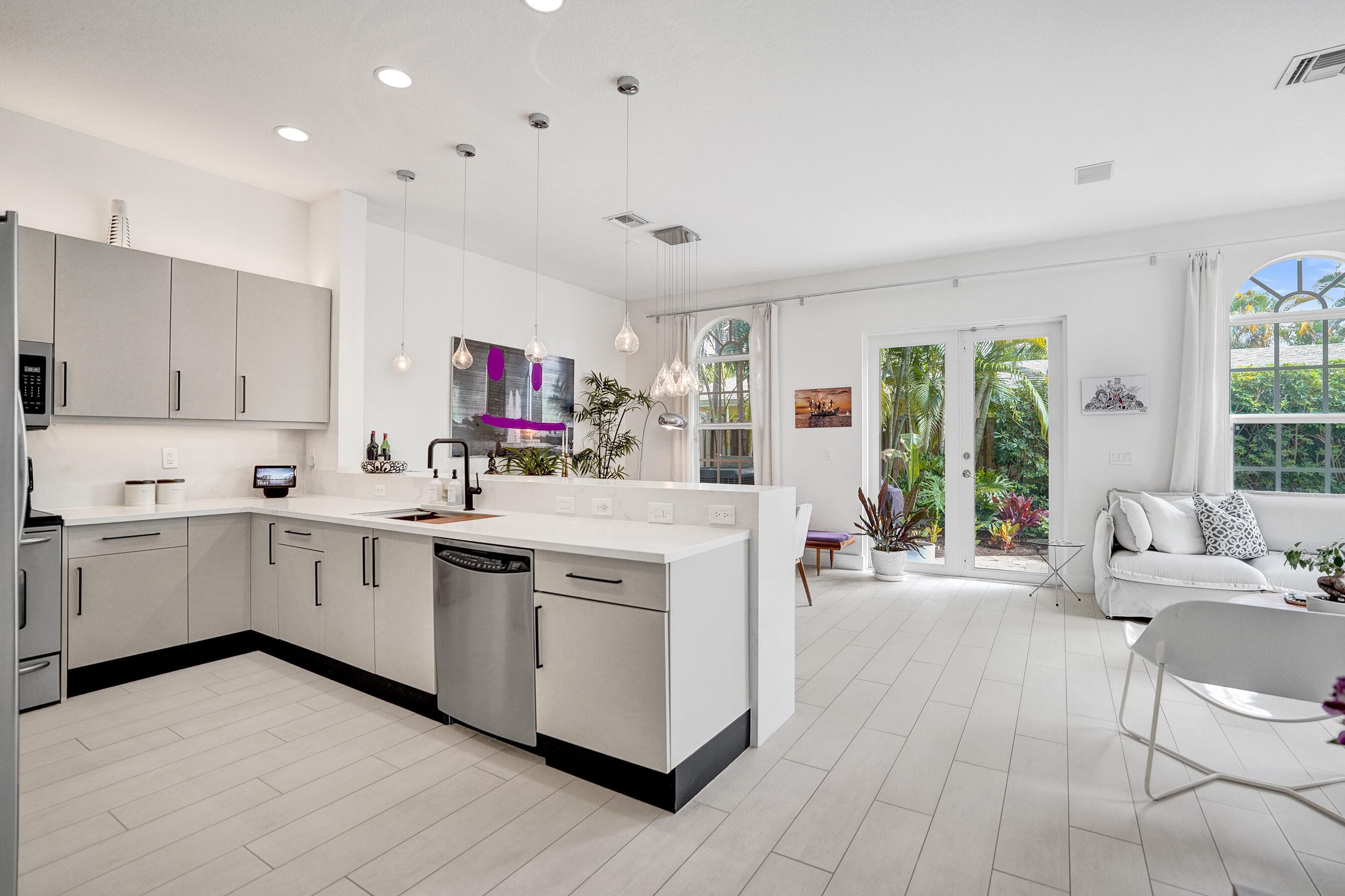 2636 NE 9th Avenue 6, Wilton Manors, FL 33334 — photo 12 of 104