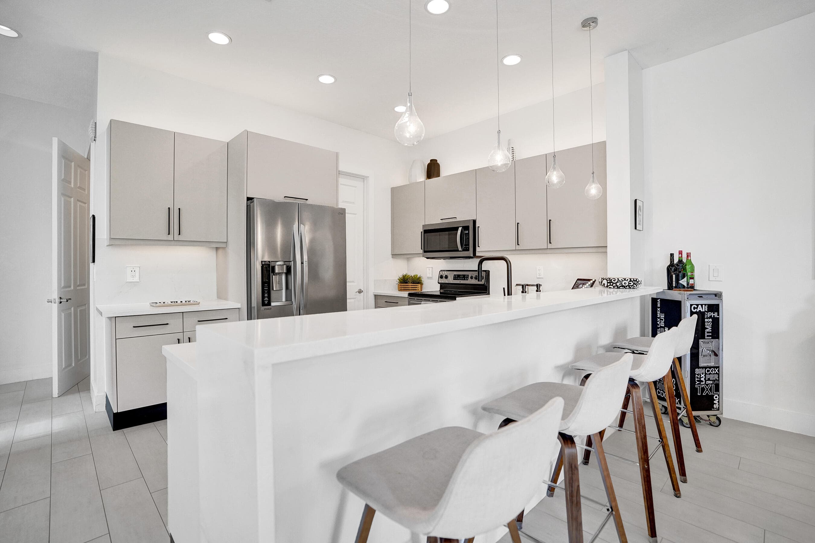 2636 NE 9th Avenue 6, Wilton Manors, FL 33334 — photo 14 of 104