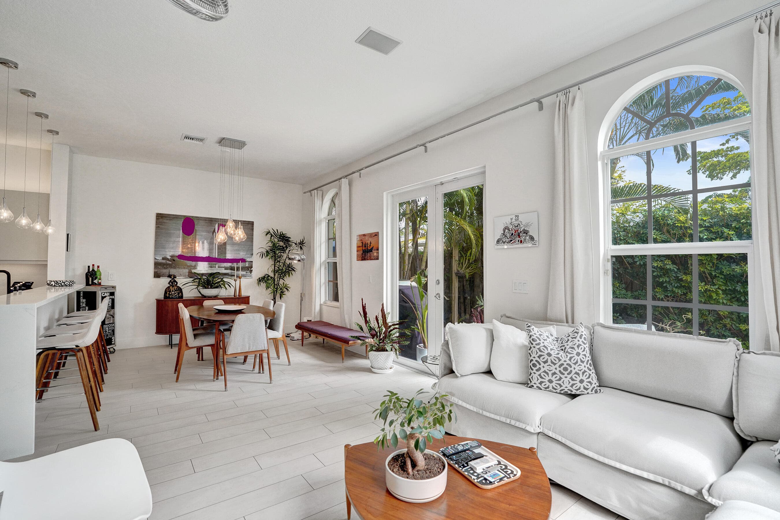 2636 NE 9th Avenue 6, Wilton Manors, FL 33334 — photo 5 of 104