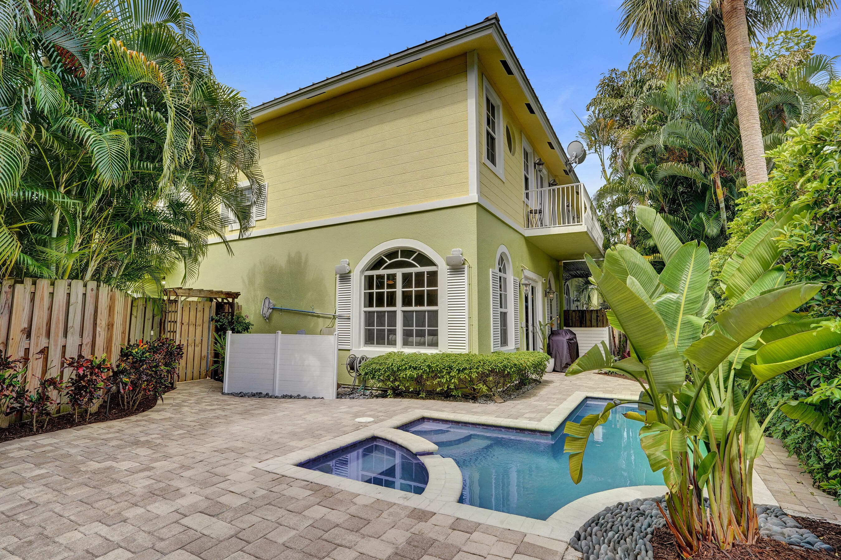 2636 NE 9th Avenue 6, Wilton Manors, FL 33334 — photo 75 of 104