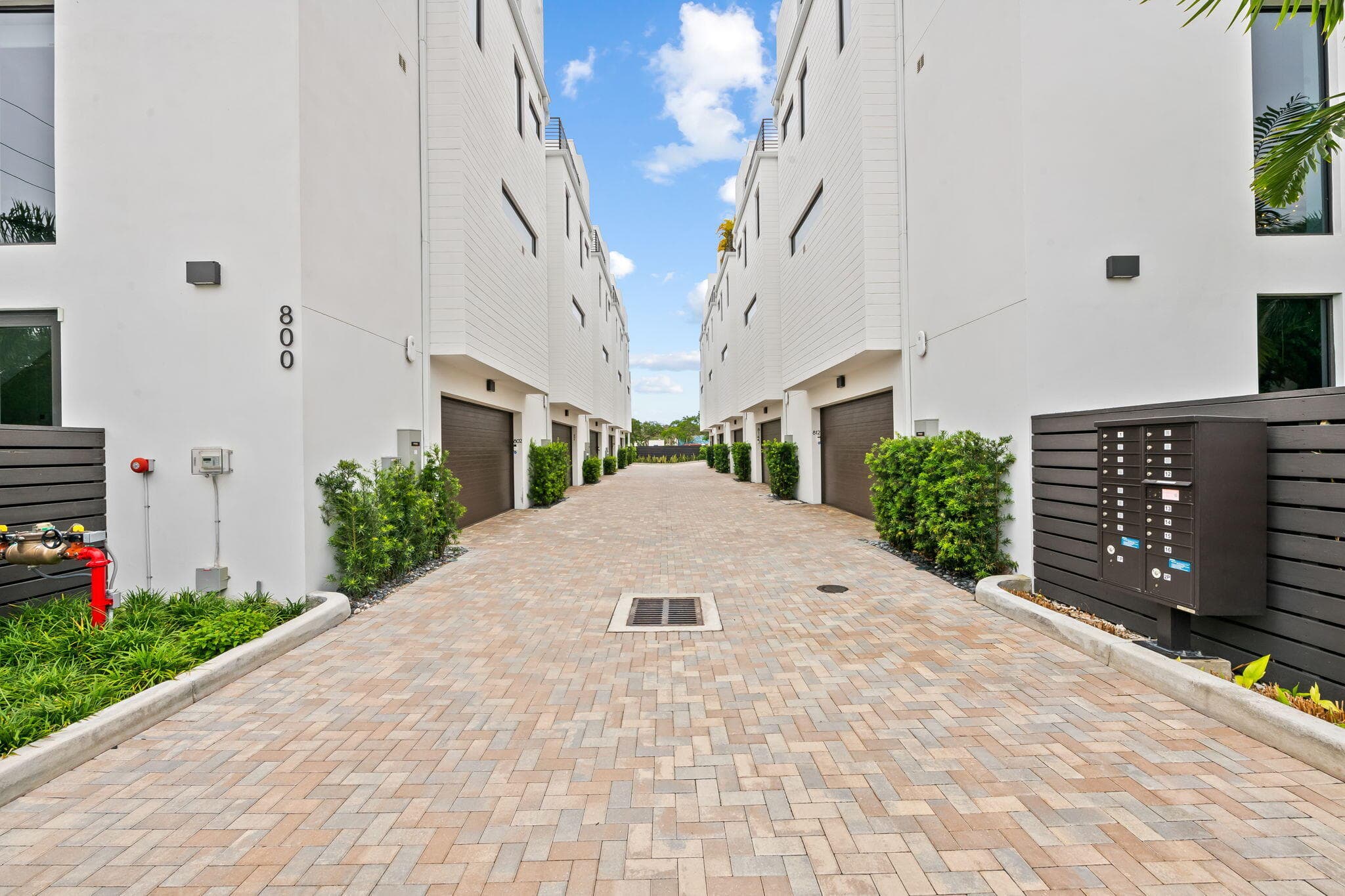 818 NE 2nd Street, Fort Lauderdale, FL 33301 — photo 37 of 45