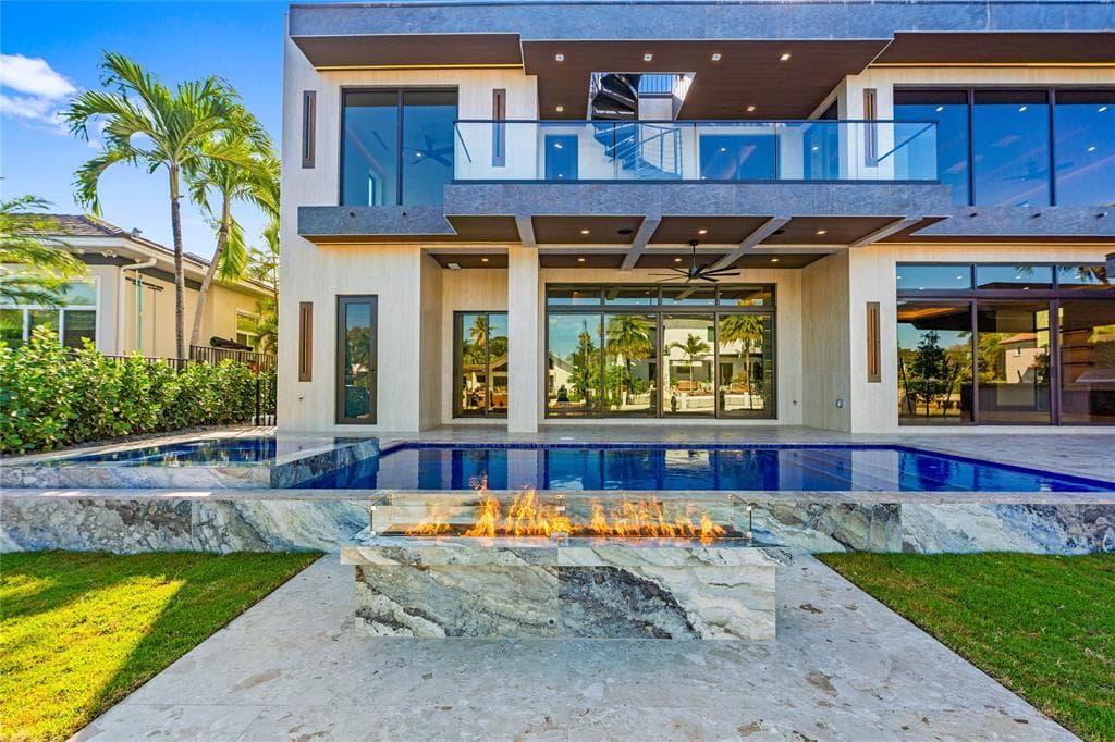 2441 NE 48th Court, Lighthouse Point, FL 33064 — photo 5 of 57