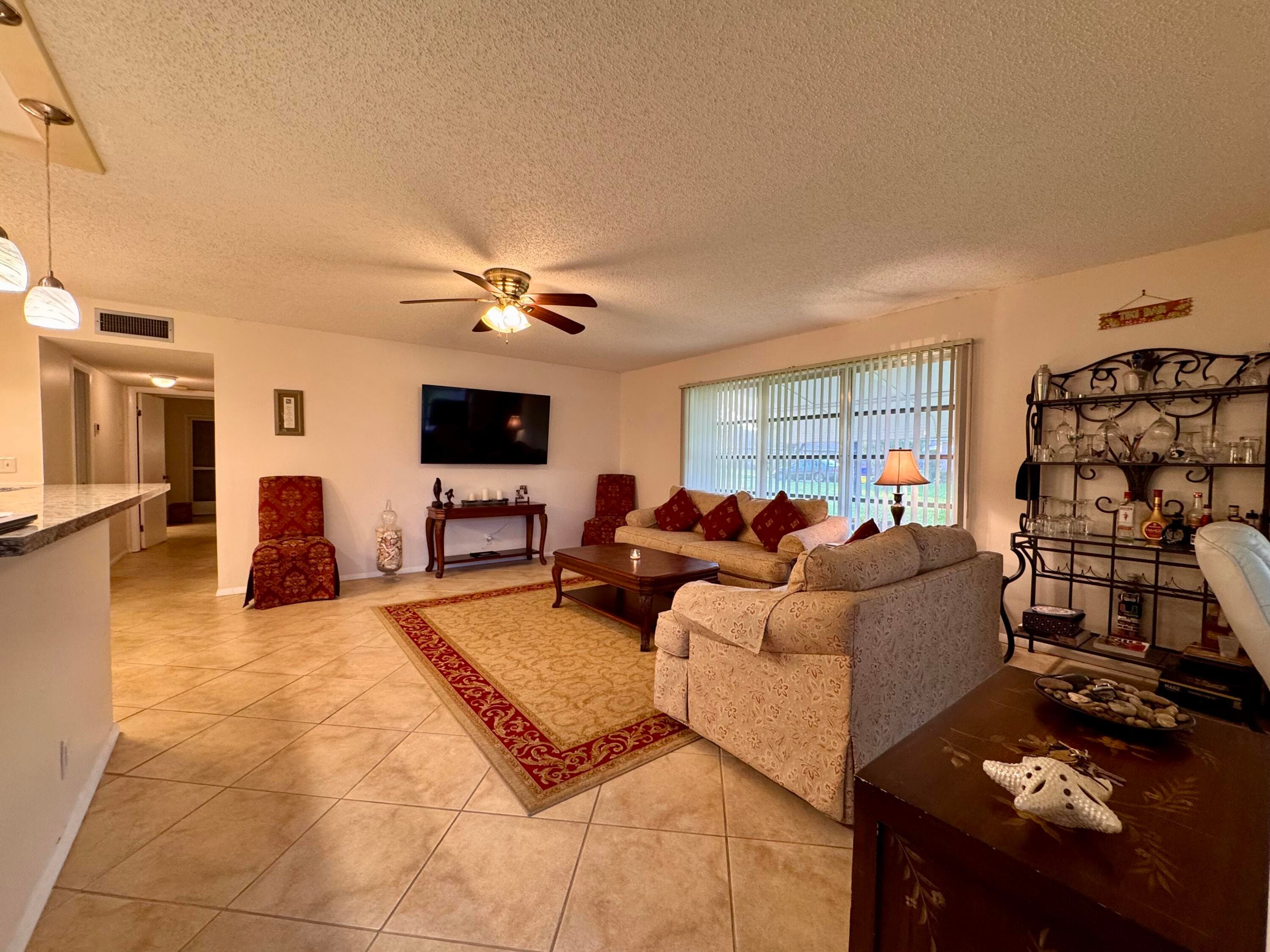 1252 Club Drive W D, Delray Beach, FL 33445 — photo 4 of 23