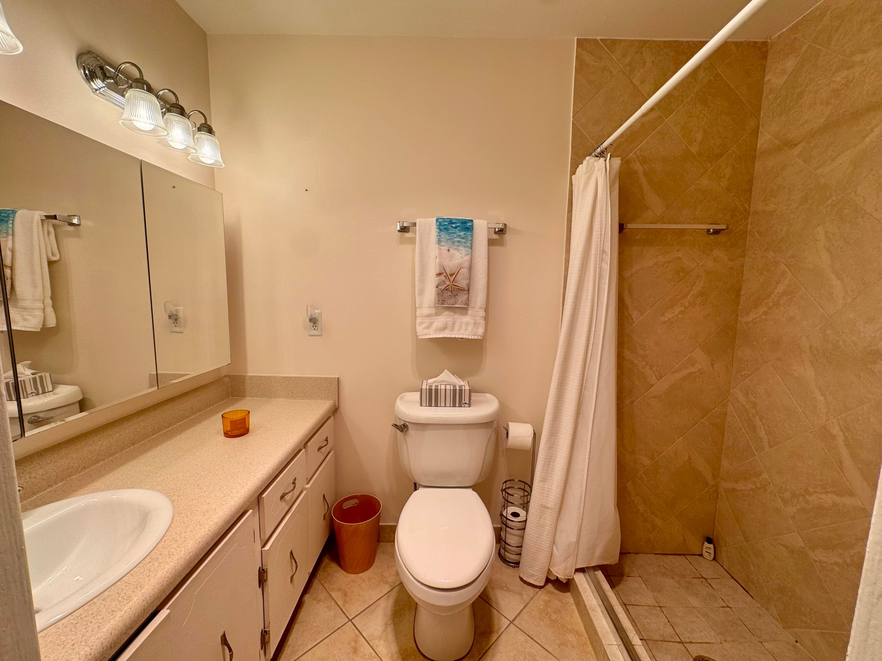1252 Club Drive W D, Delray Beach, FL 33445 — photo 11 of 23